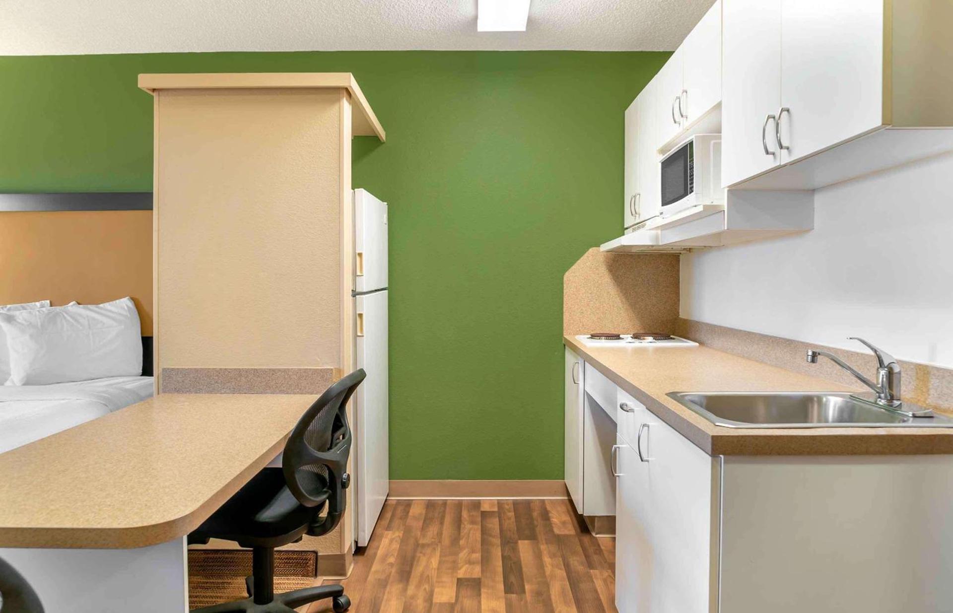 Extended Stay America Select Suites - Chicago - Naperville - West photo 22