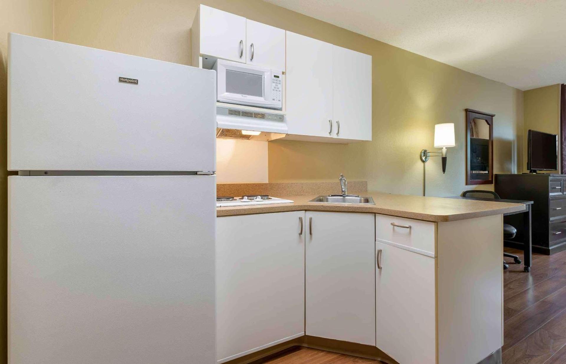 Extended Stay America Suites - Bloomington - Normal photo 20