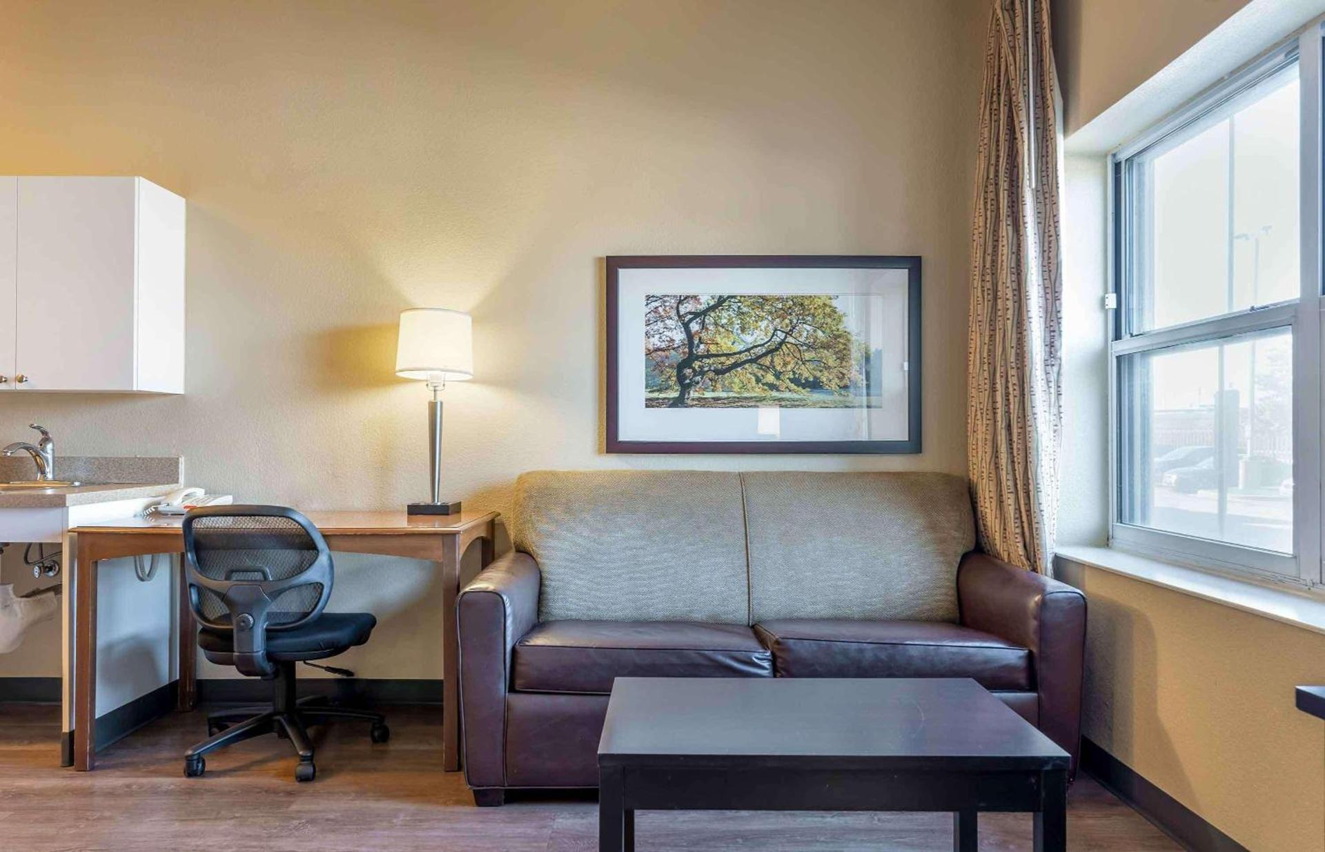 Extended Stay America Suites - Chicago - O'Hare - Allstate Arena photo 17