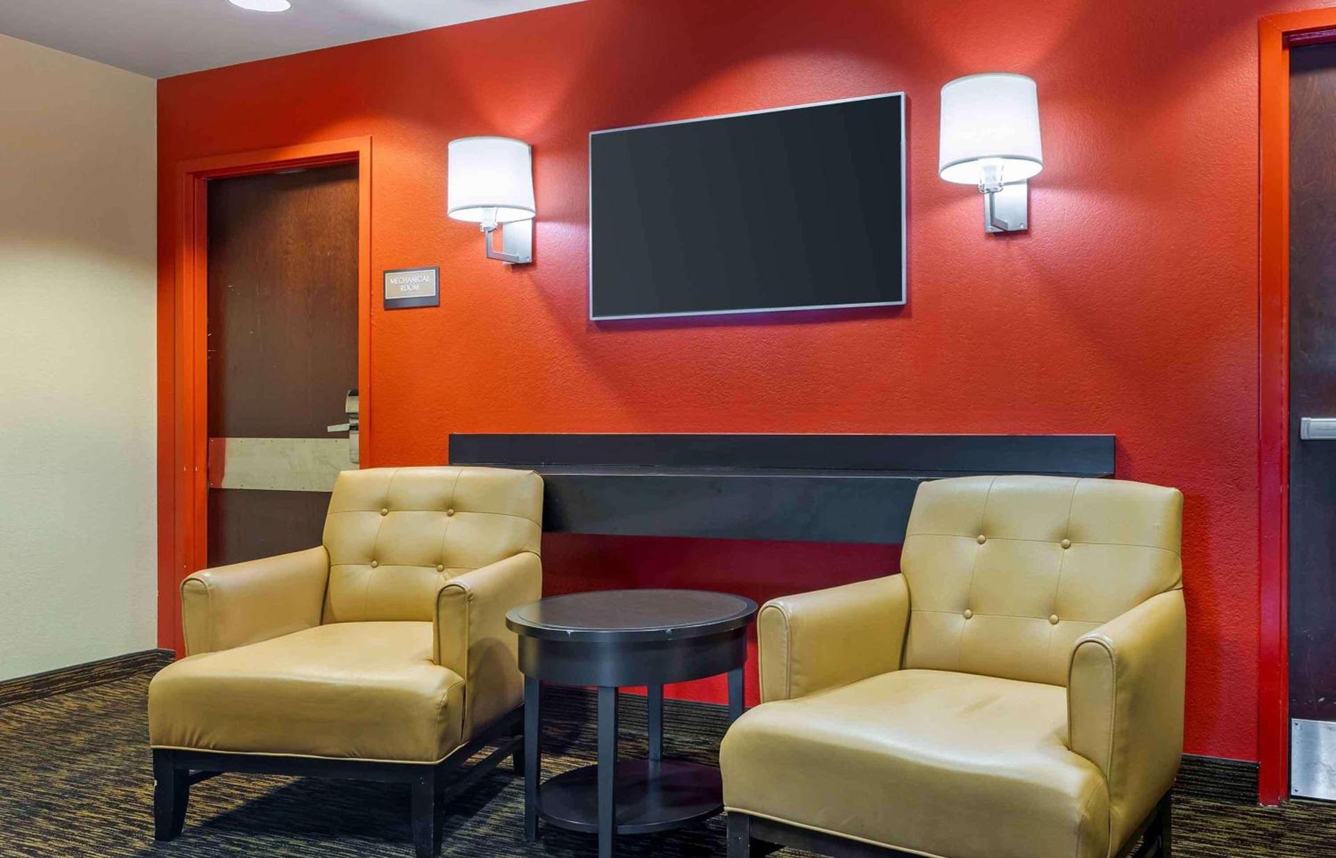 Extended Stay America Select Suites - Chicago - Darien photo 5