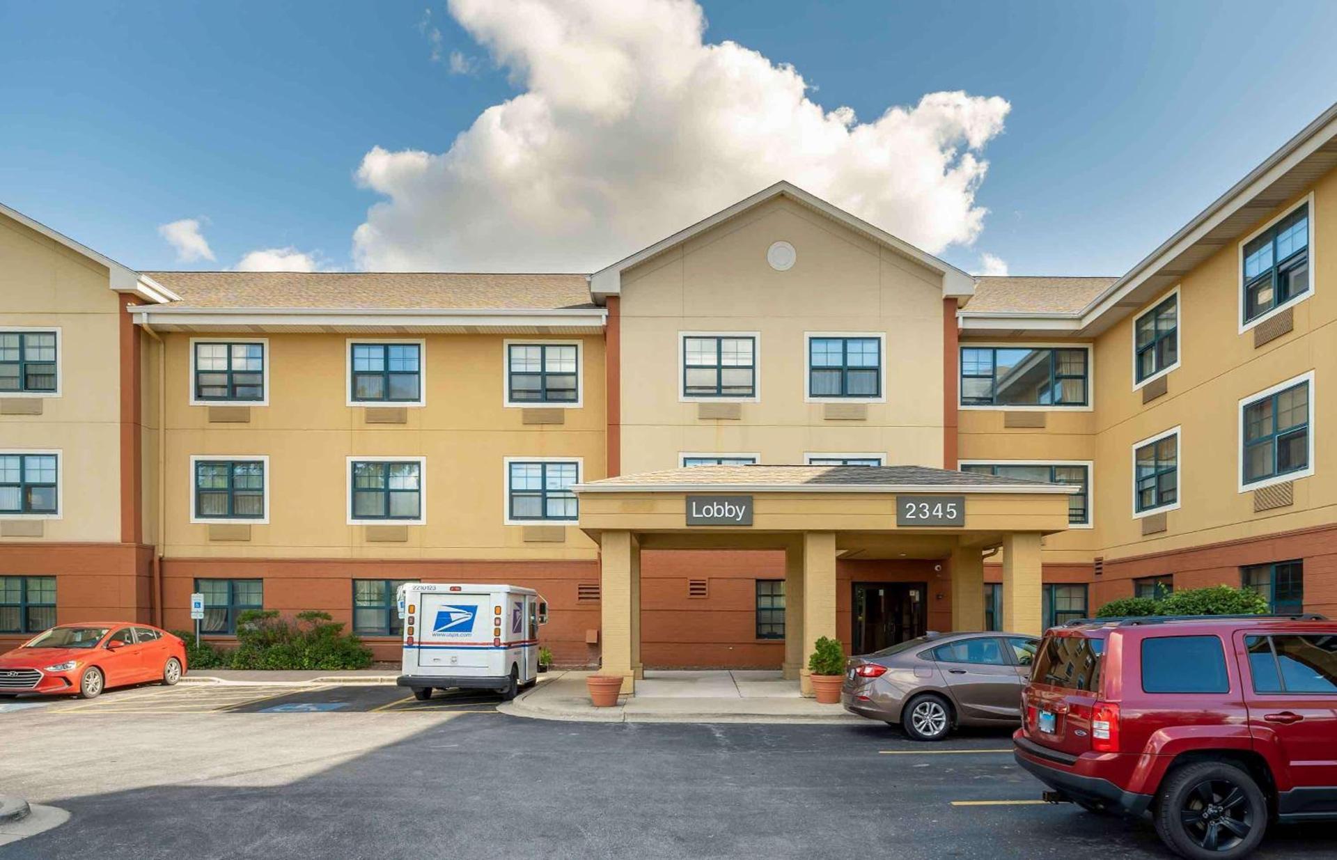 Extended Stay America Select Suites - Chicago - Darien photo 2