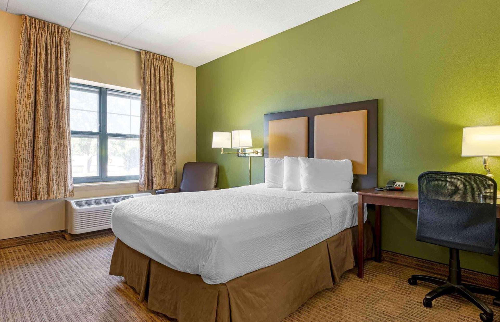 Extended Stay America Select Suites - Chicago - Darien photo 11