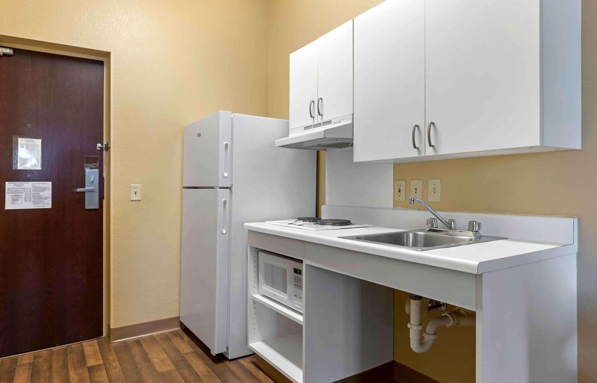 Extended Stay America Select Suites - Chicago - Darien photo 12