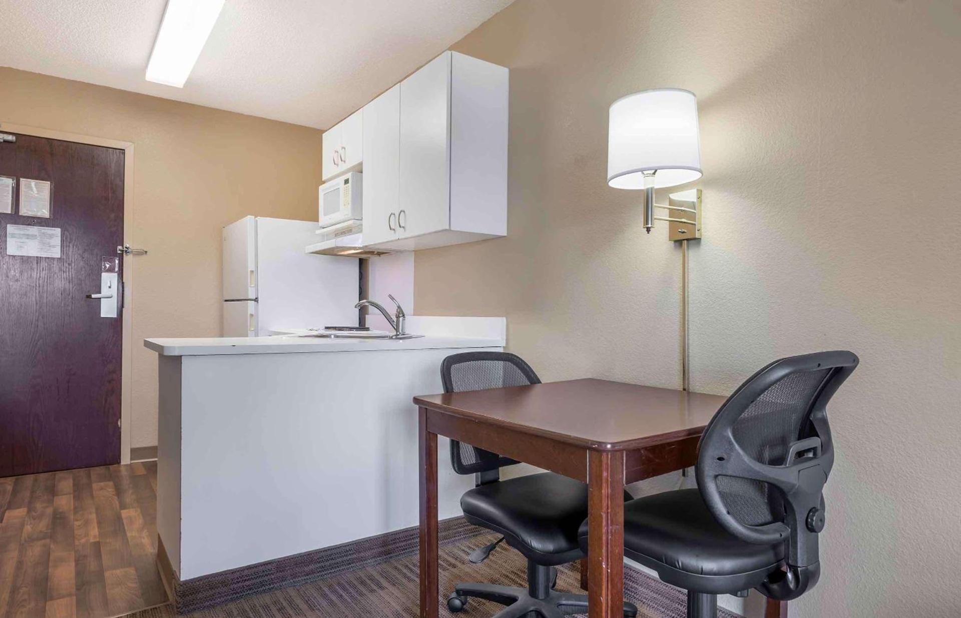 Extended Stay America Suites - Chicago - Romeoville - Bollingbrook photo 25