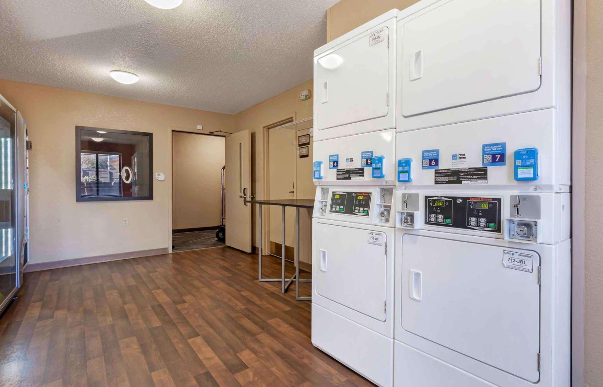 Extended Stay America Select Suites - Rockford - State Street photo 32