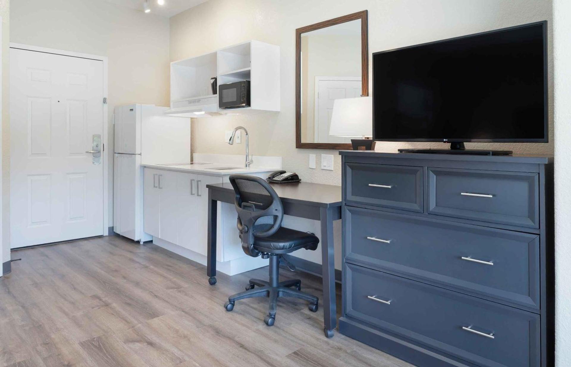 Extended Stay America Suites - Baytown photo 43