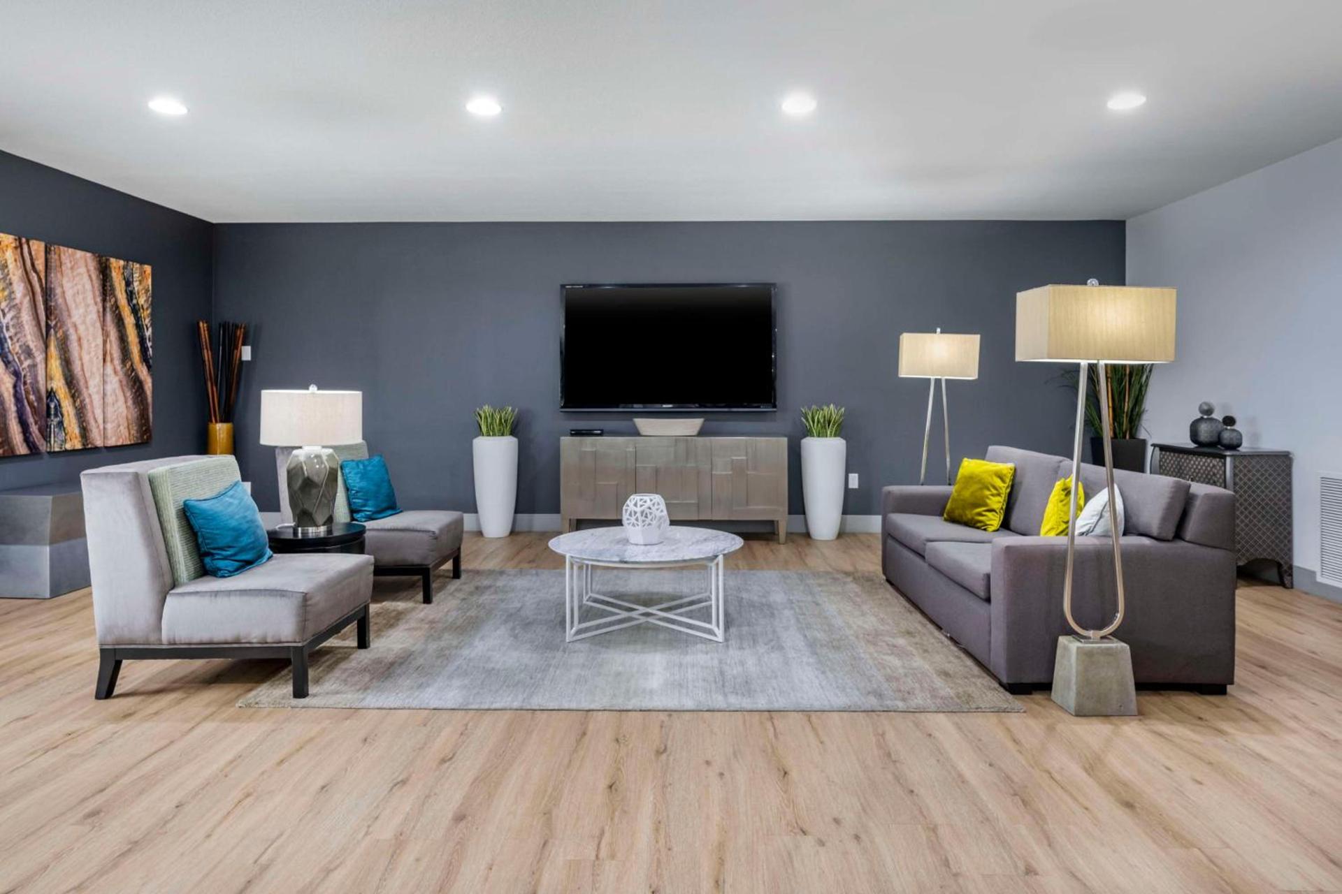 Best Western PLUS Peppertree Airport Inn photo 4