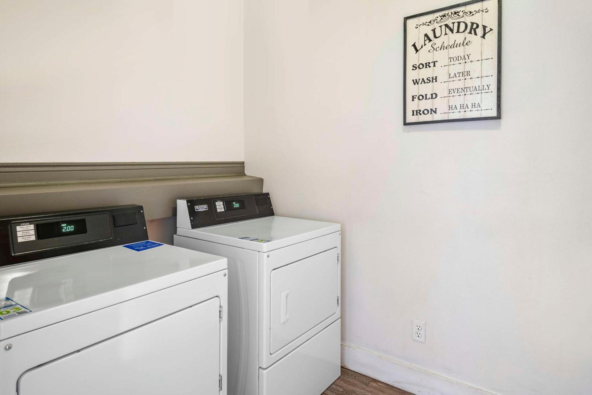 Best Western PLUS Peppertree Airport Inn photo 32