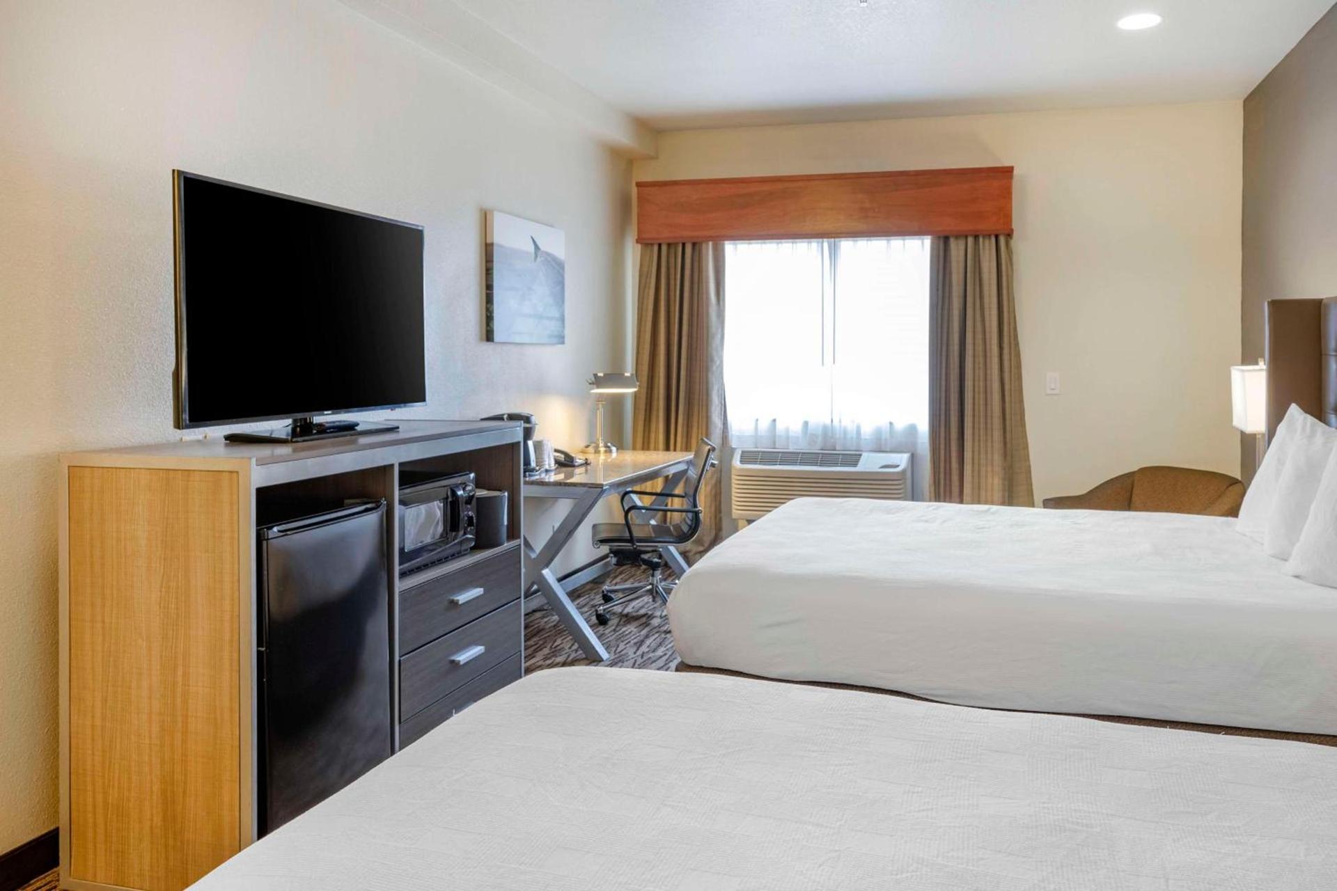 Best Western PLUS Peppertree Airport Inn photo 10