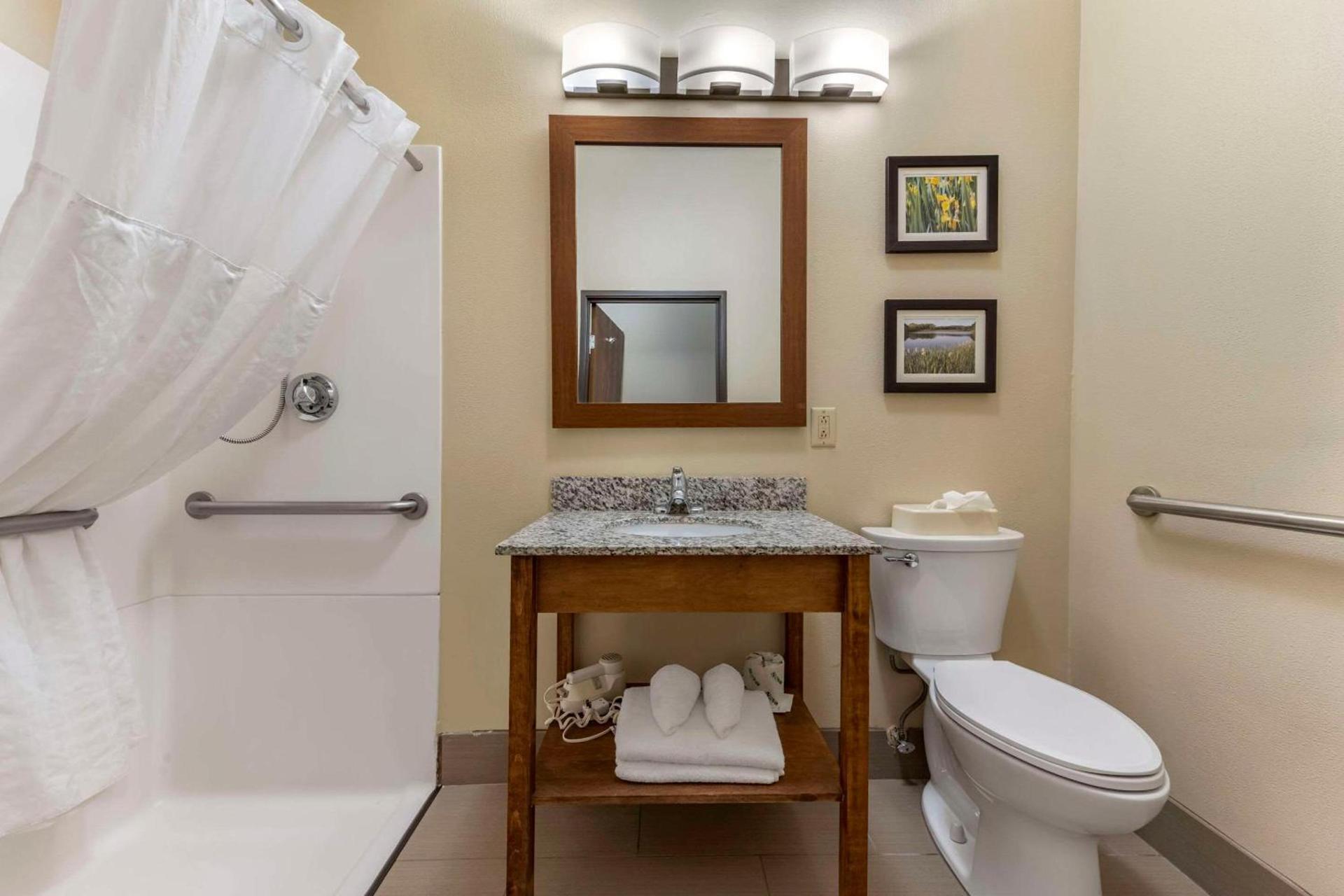 Comfort Inn & Suites Streetsboro - Kent photo 11