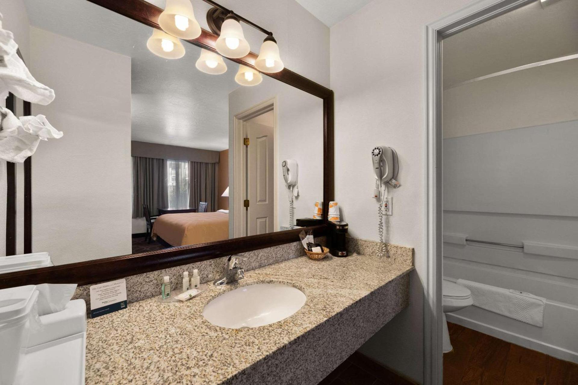 Quality Inn Saint George South Bluff photo 19