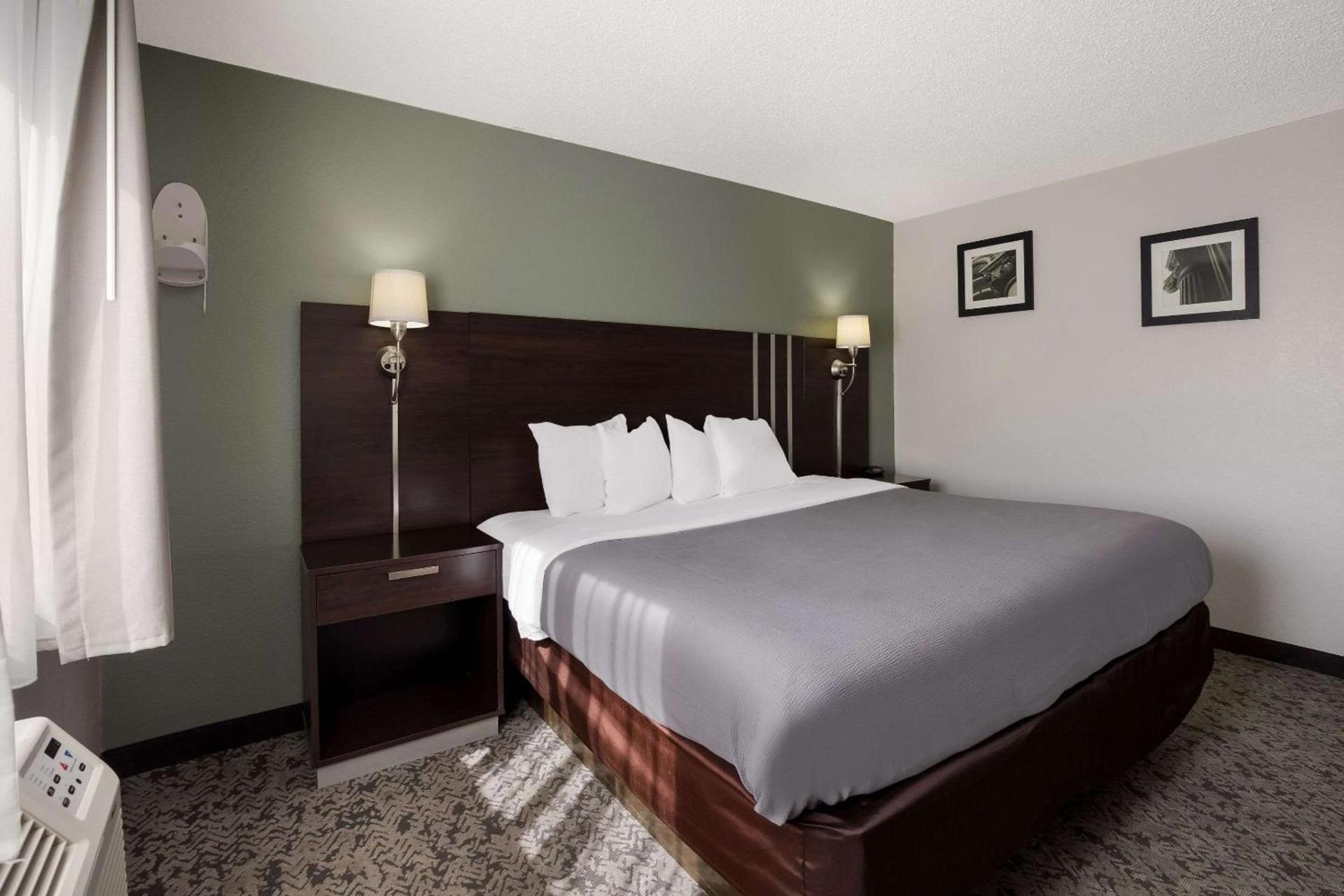 Quality Inn Hall of Fame photo 20