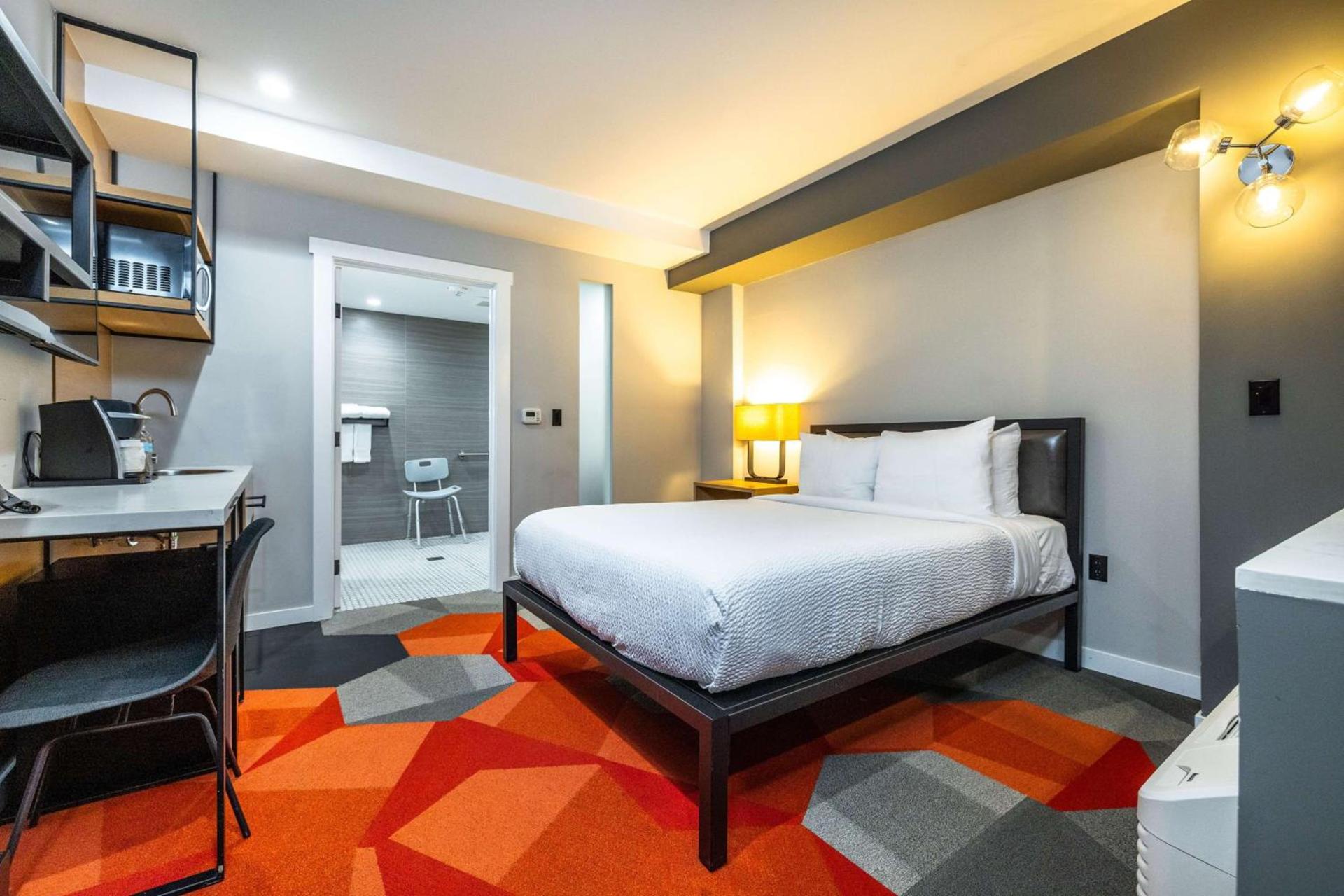 Infinity Hotel San Francisco, Tapestry Collection by Hilton photo 3