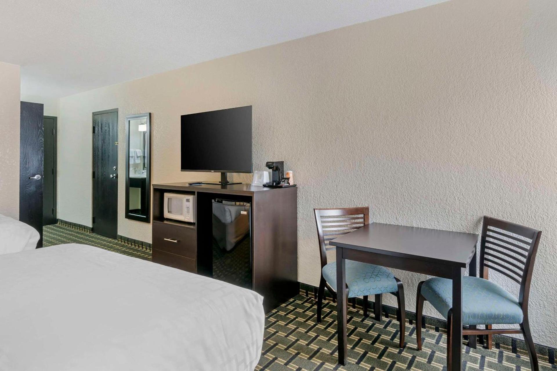 Clarion Pointe Jasper photo 3