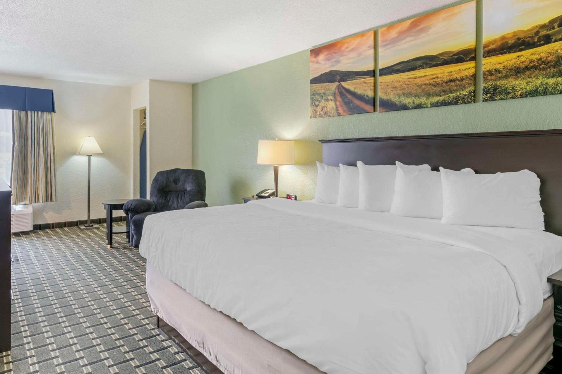 Clarion Pointe Jasper photo 6