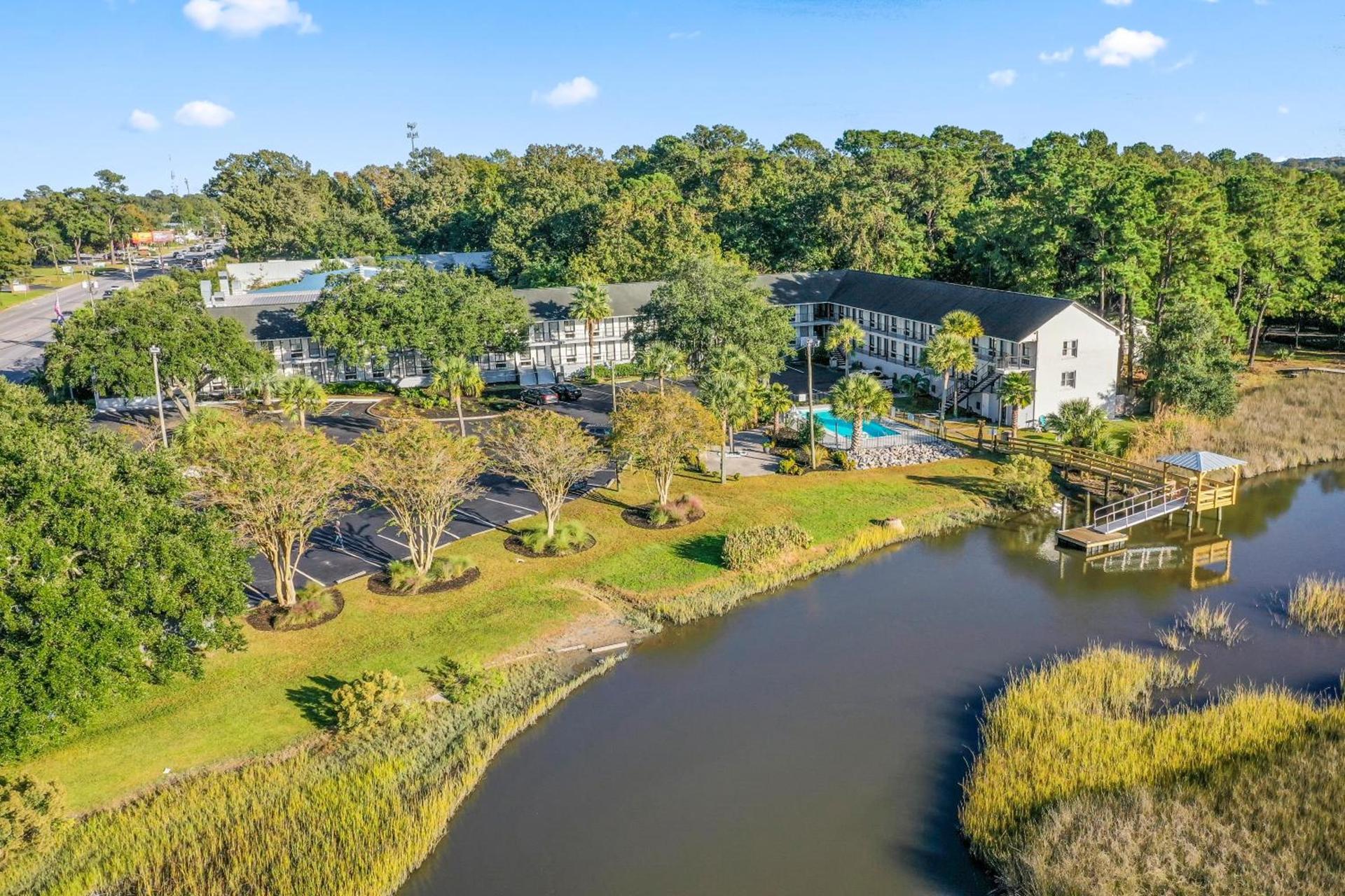 Charleston Creekside Inn photo 1