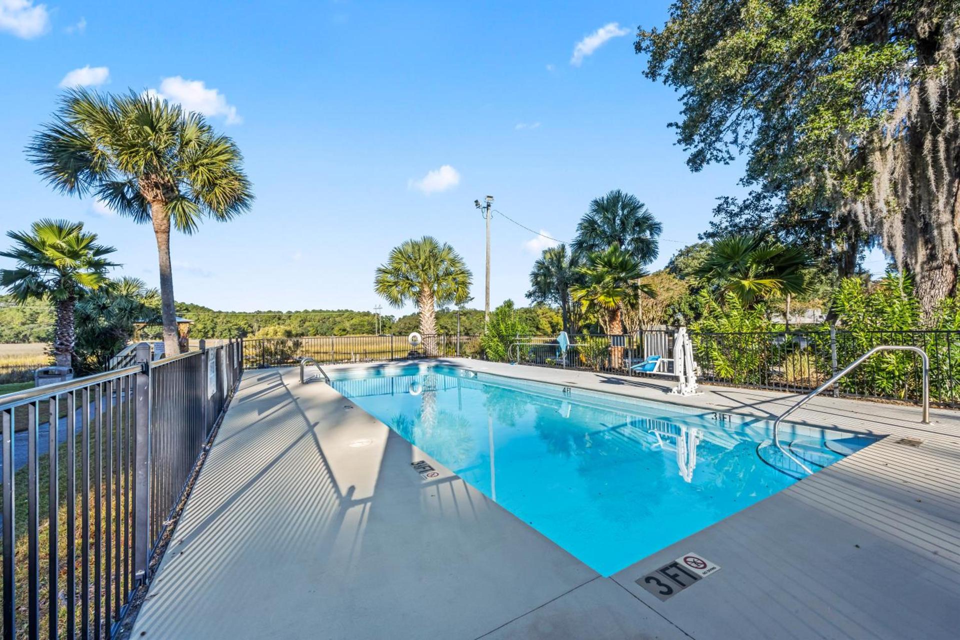 Charleston Creekside Inn photo 26