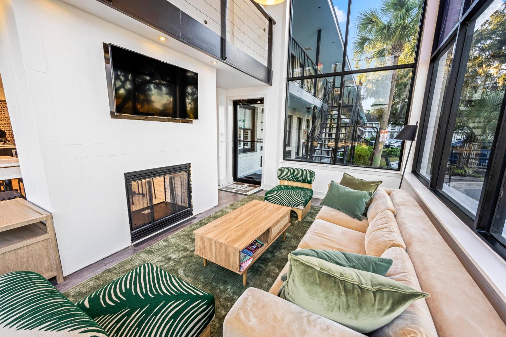 Charleston Creekside Inn photo 29