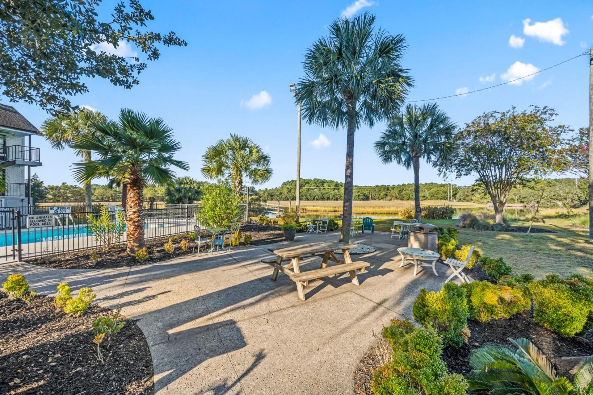 Charleston Creekside Inn photo 27