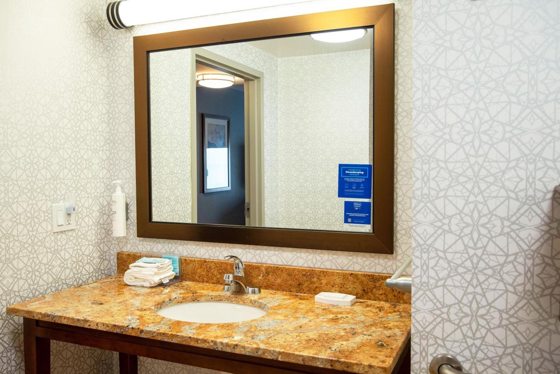 Hampton Inn & Suites Jacksonville photo 44