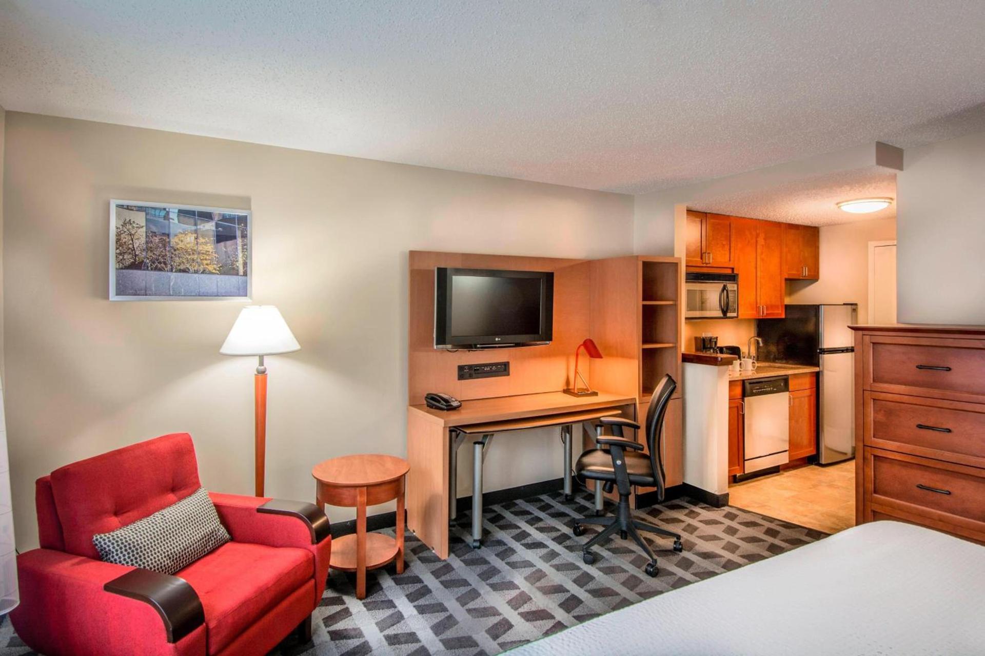 TownePlace Suites by Marriott Baltimore BWI Airport photo 12