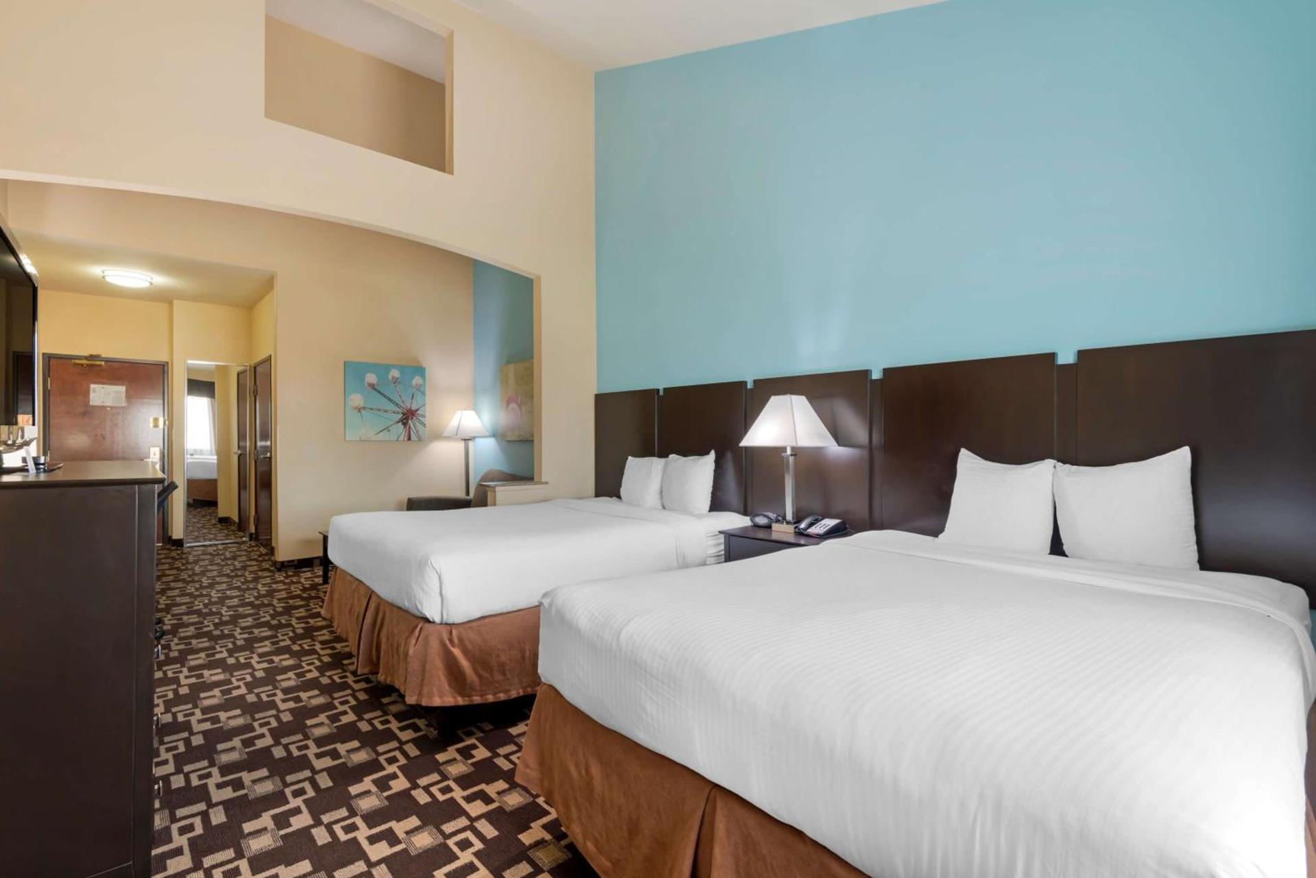 Best Western Plus Arlington North Hotel & Suites photo 23