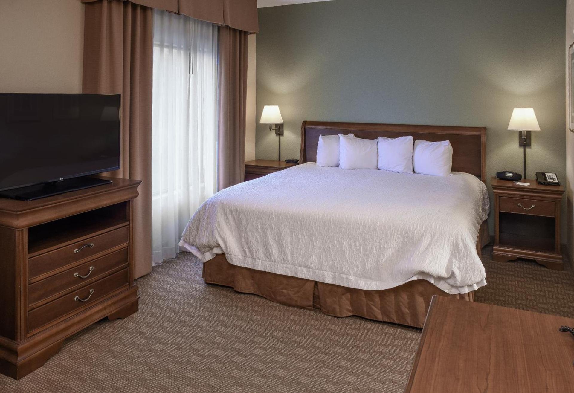 Hampton Inn & Suites Youngstown-Canfield photo 33