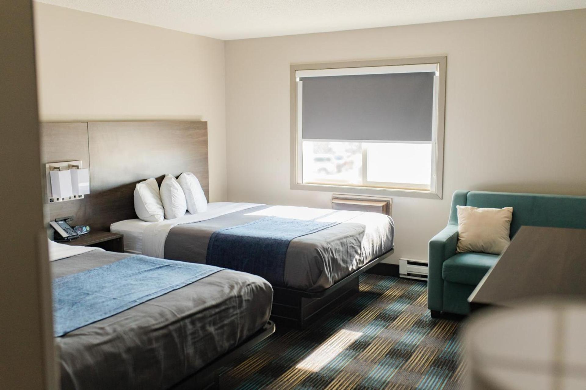 Travelodge by Wyndham Escanaba photo 35