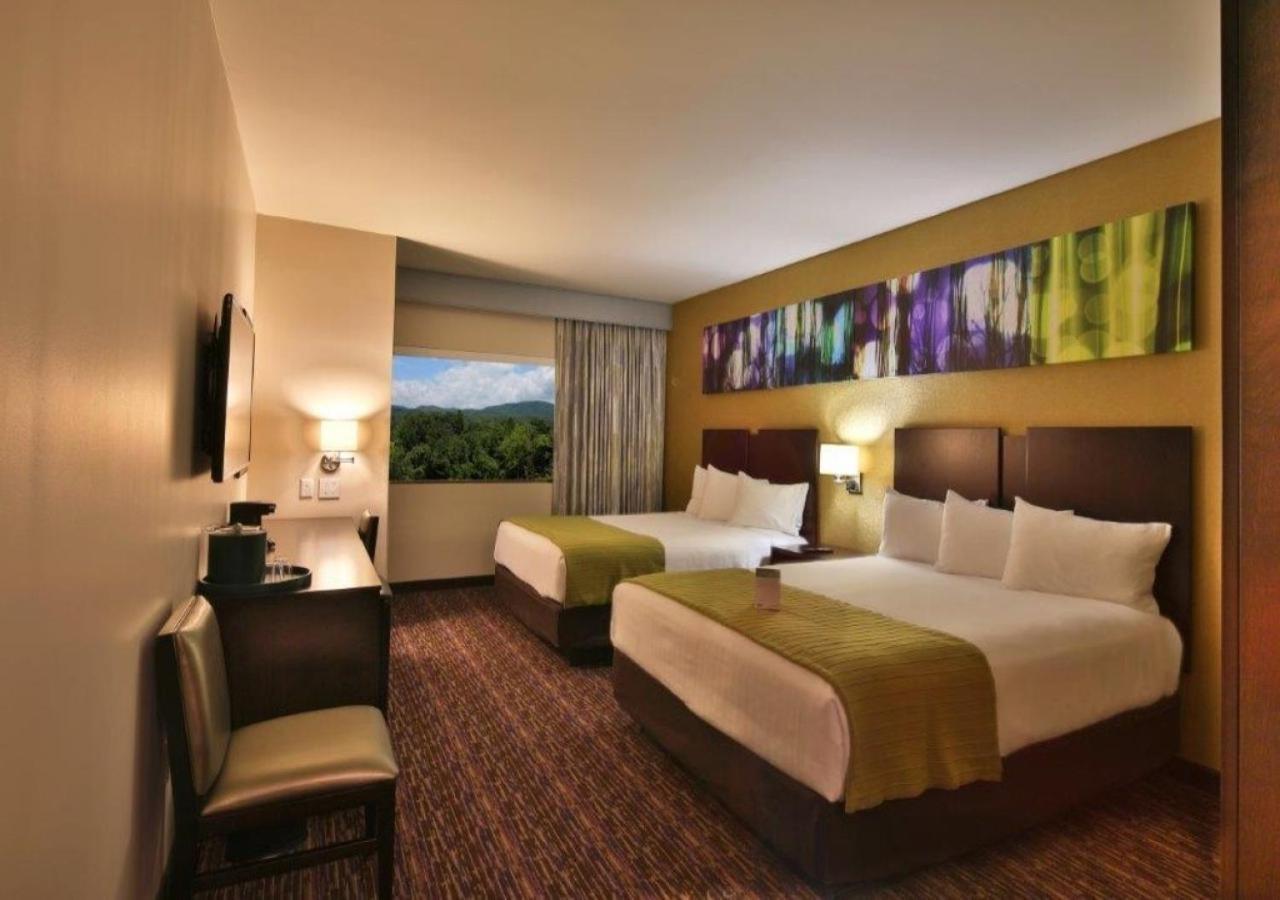 Harrah's Cherokee Valley River Hotel & Casino - A Caesars Rewards Destination photo 18