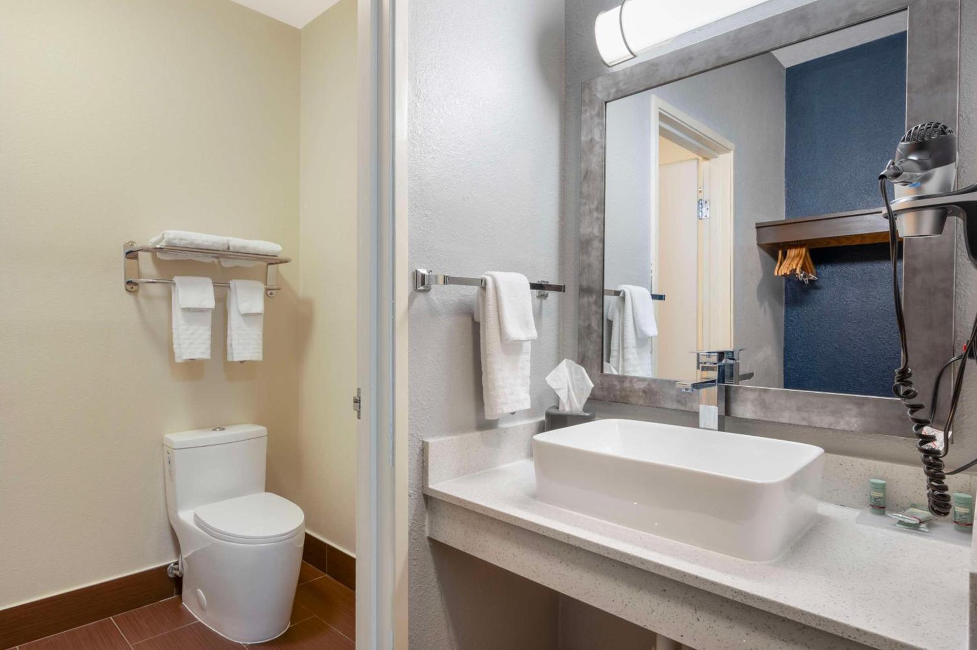 Best Western Kokomo Hotel photo 22