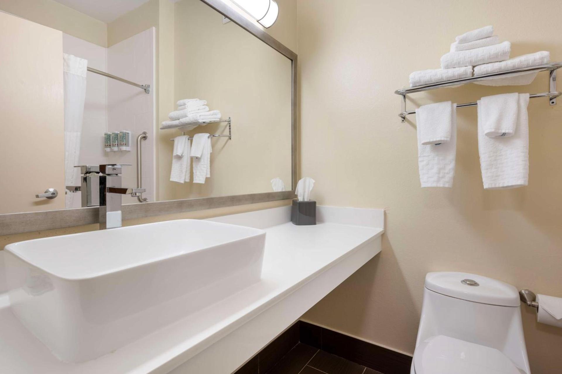 Best Western Kokomo Hotel photo 23