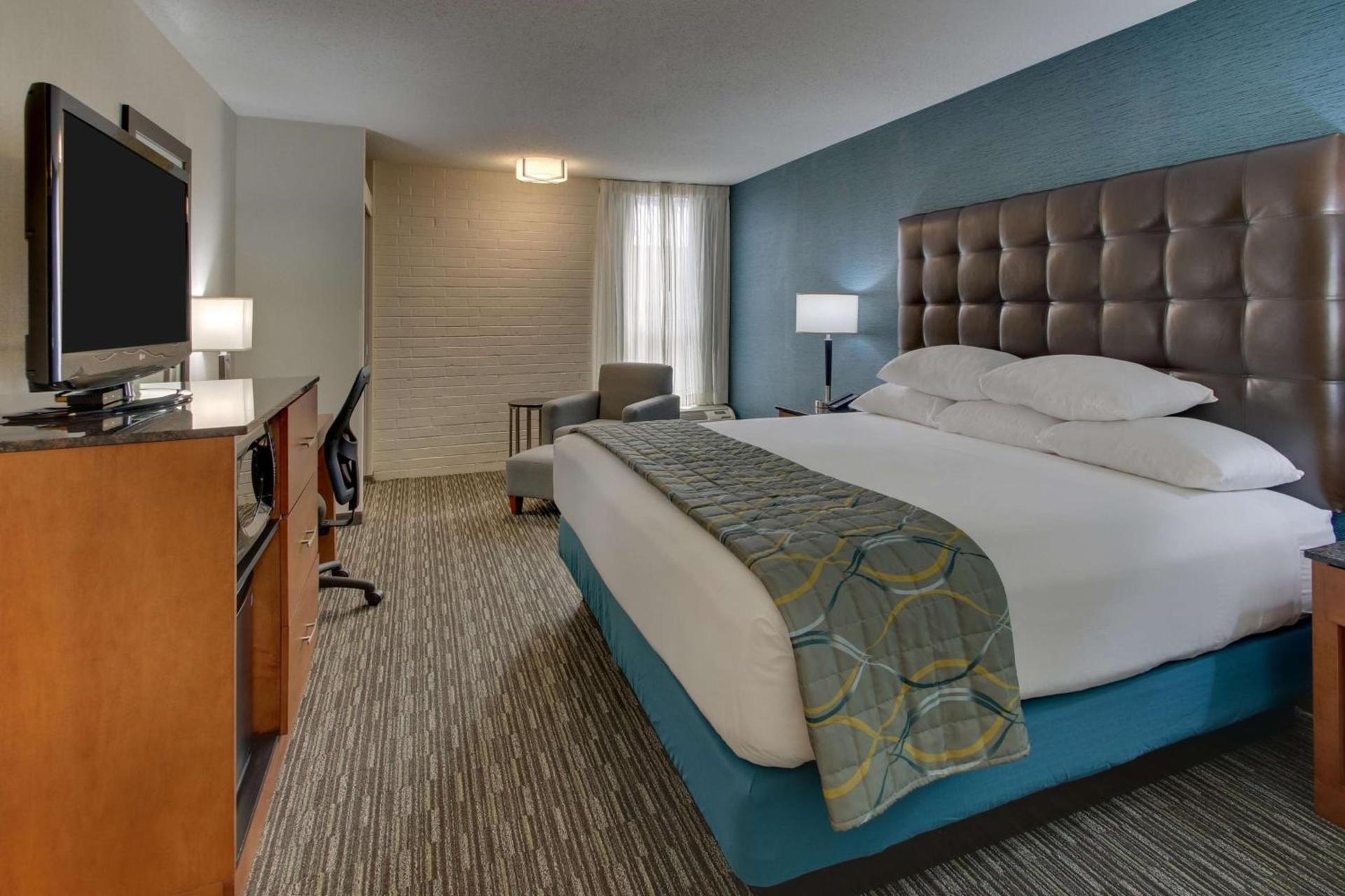 Pear Tree Inn St. Louis Airport photo 10