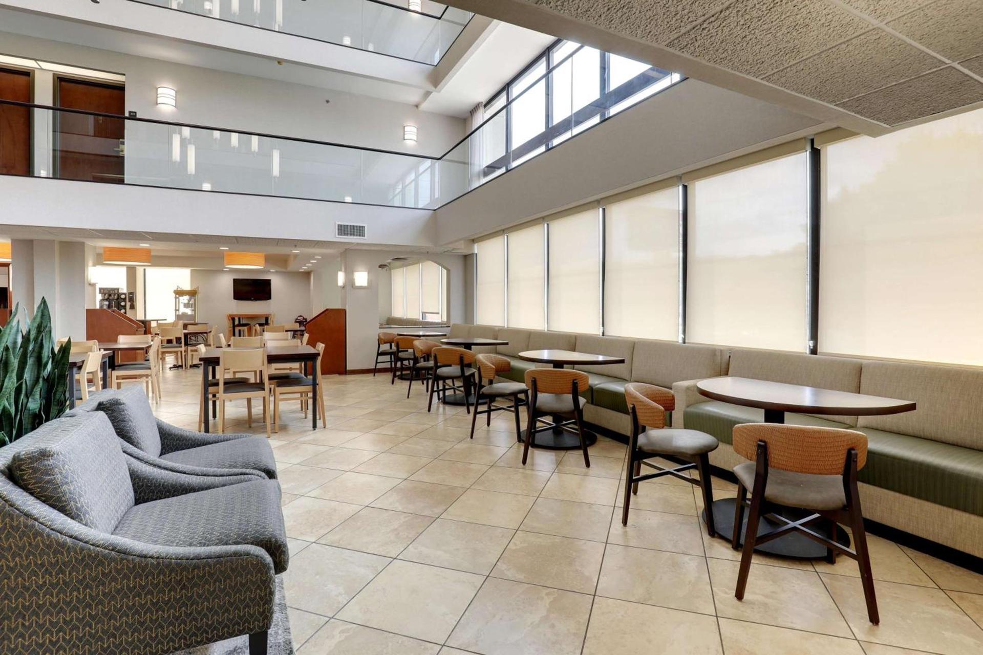 Drury Inn & Suites Atlanta Marietta photo 11