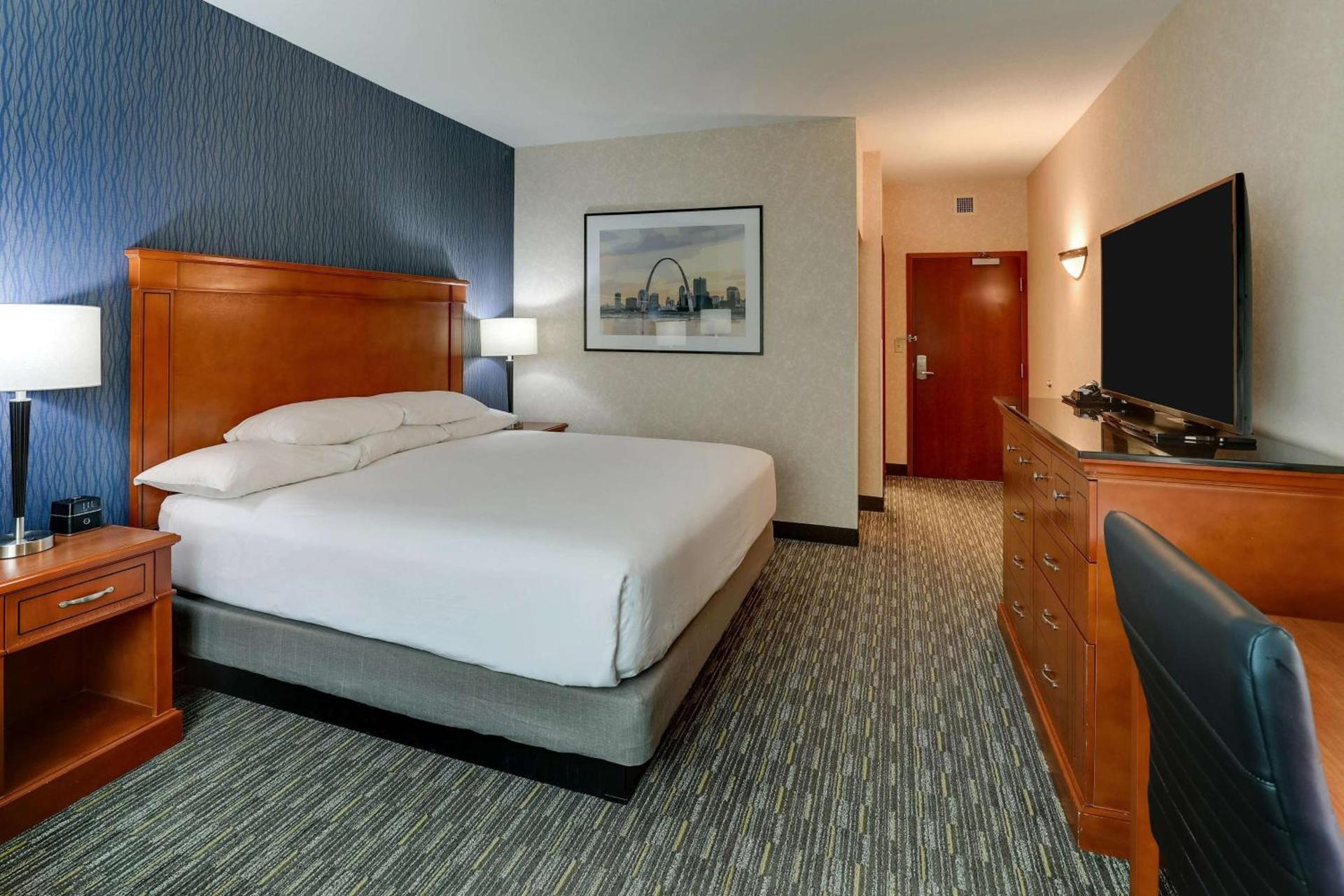 Drury Inn & Suites St. Louis Arnold photo 15