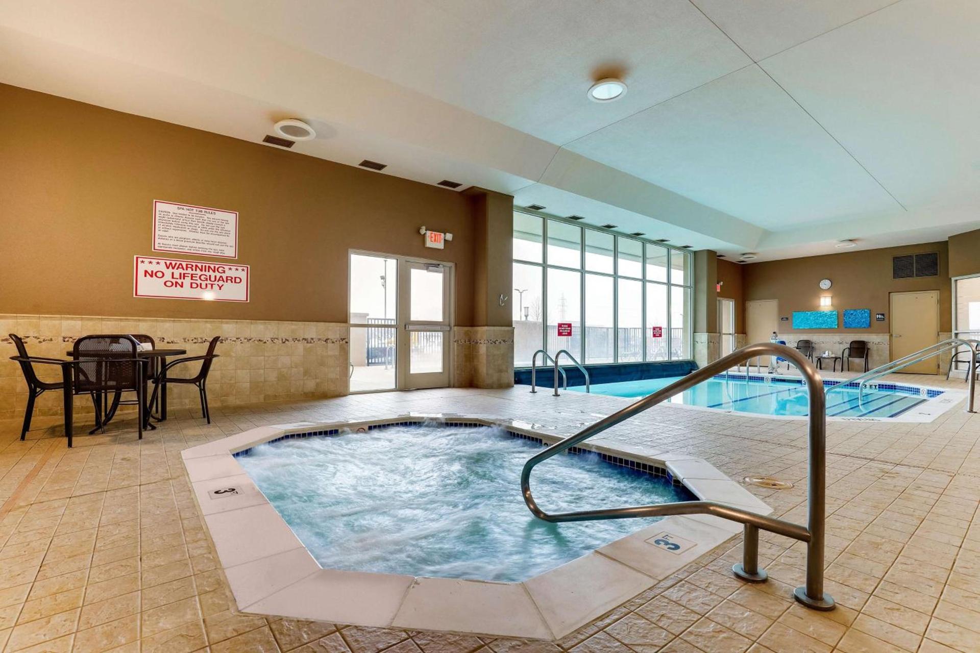Drury Inn & Suites St. Louis Arnold photo 31