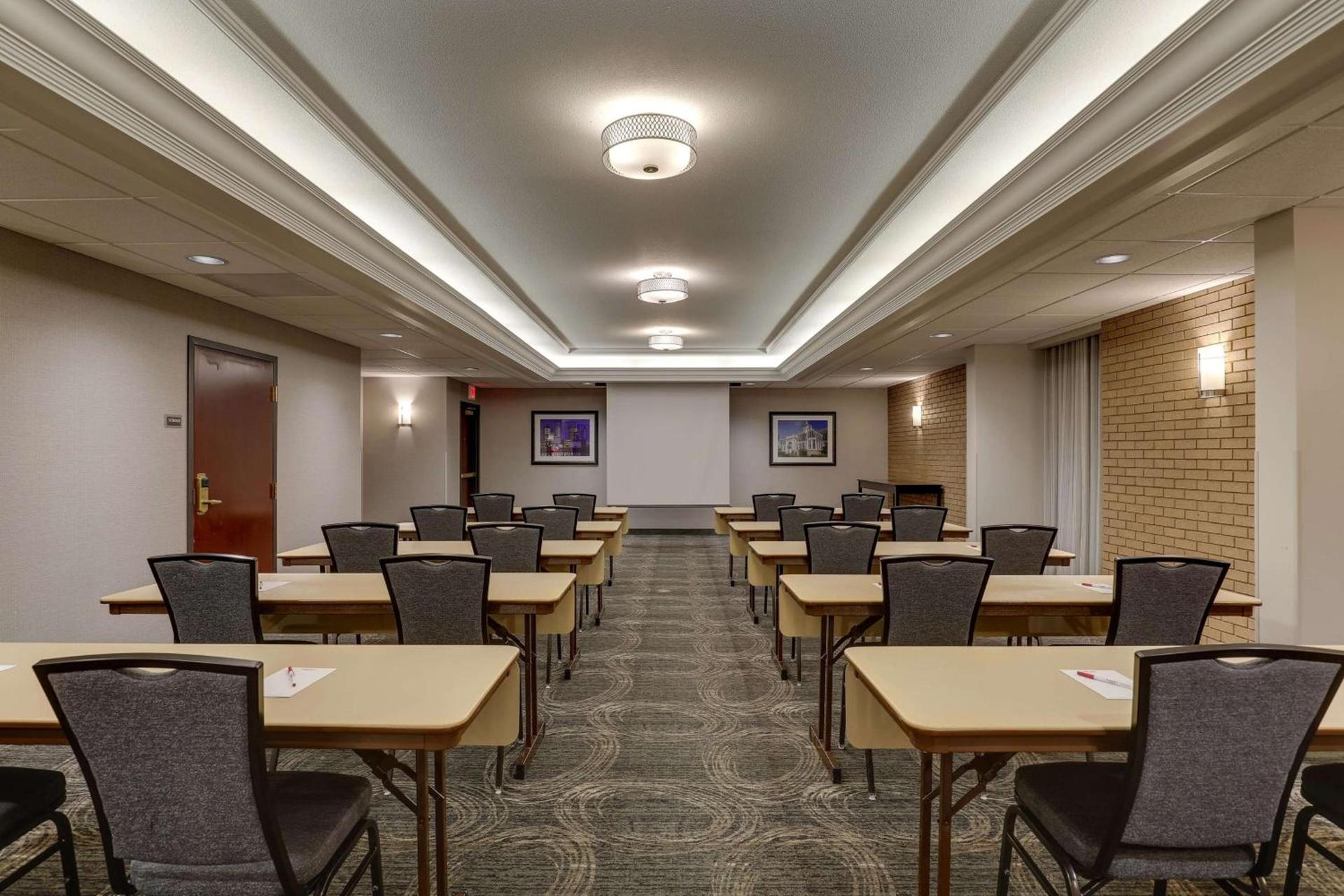 Drury Inn & Suites Columbus Dublin photo 32