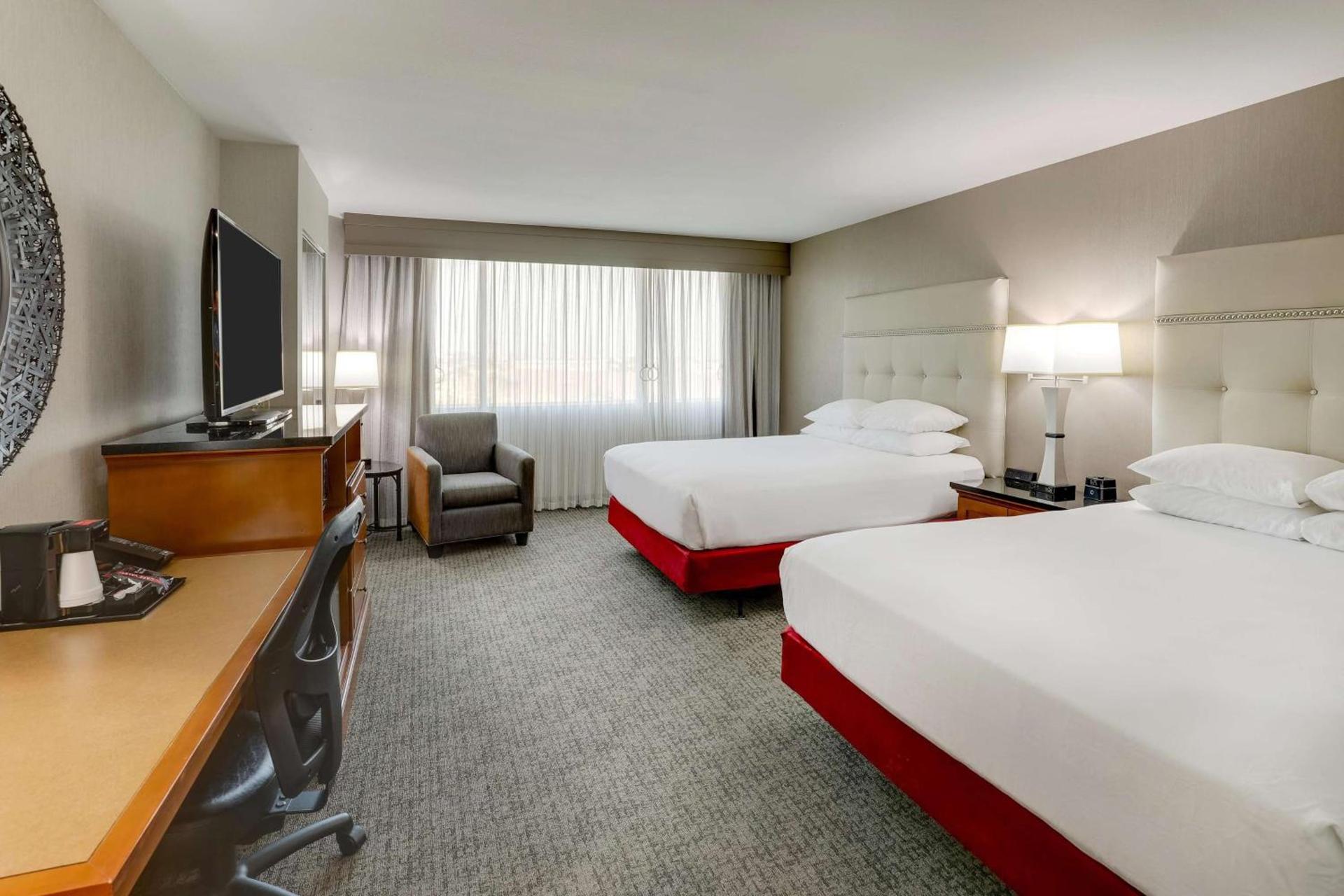 Drury Inn & Suites Phoenix Airport photo 35