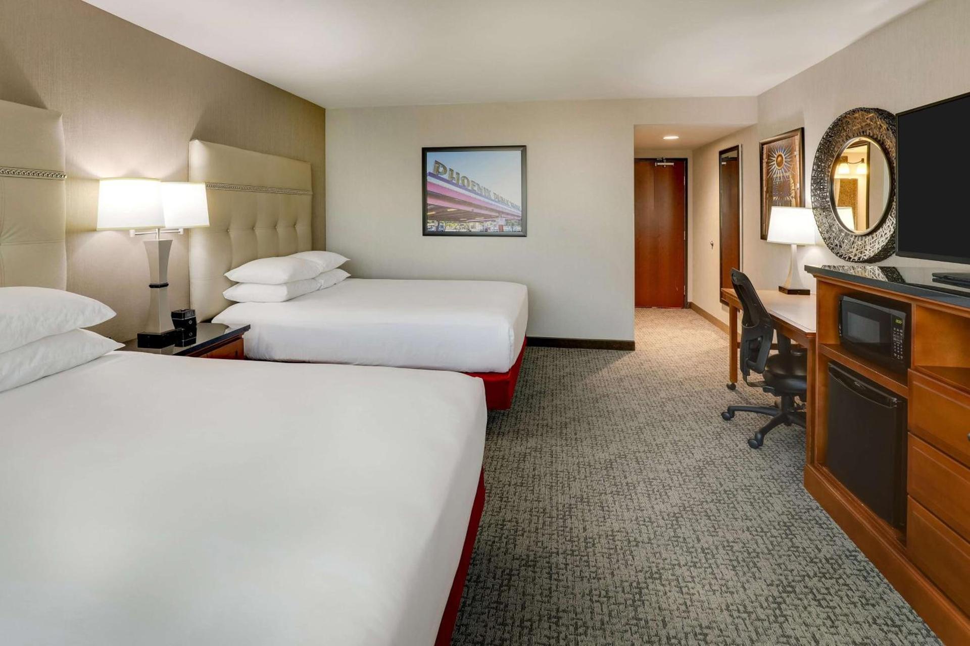 Drury Inn & Suites Phoenix Airport photo 34