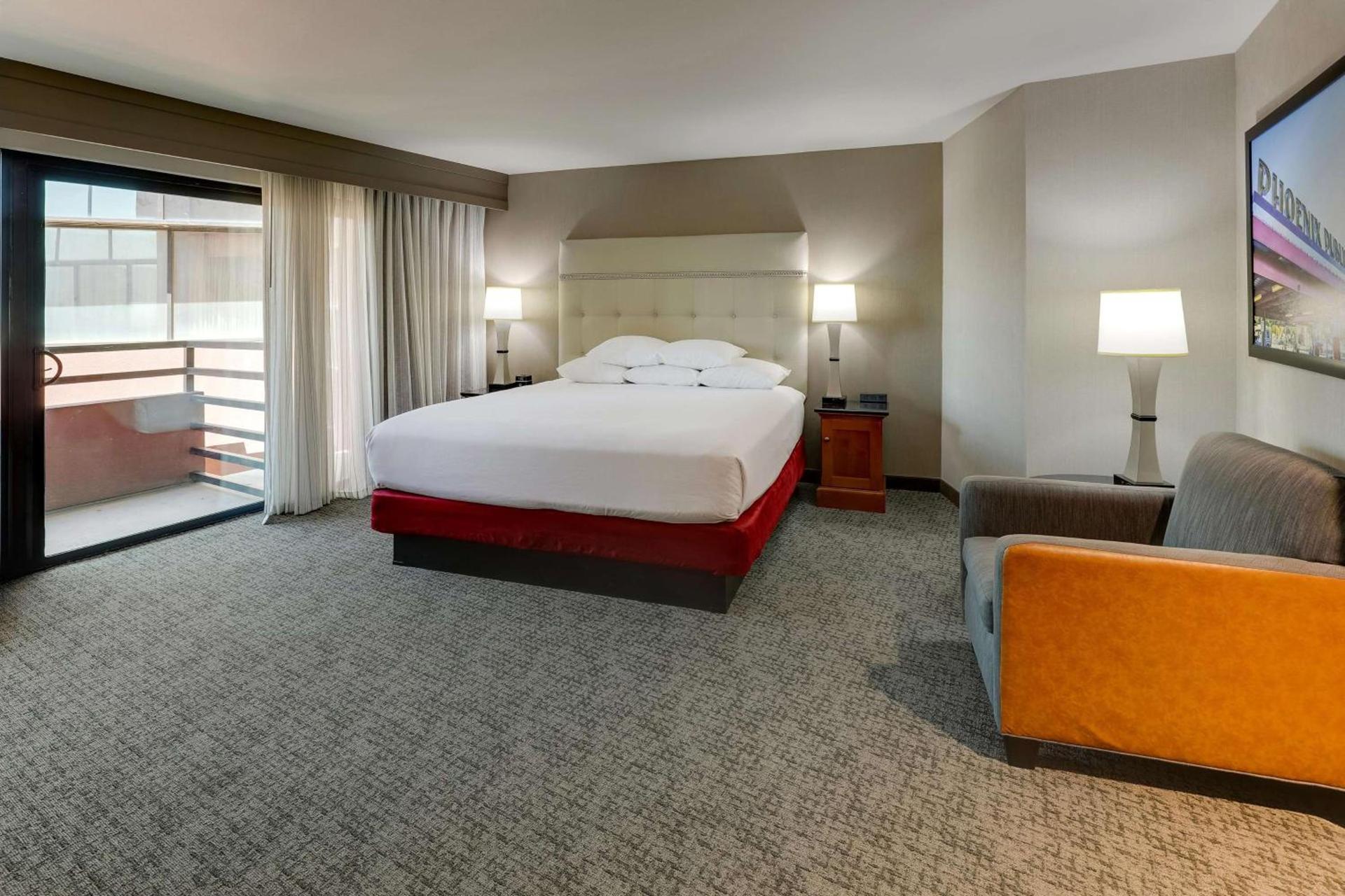 Drury Inn & Suites Phoenix Airport photo 47