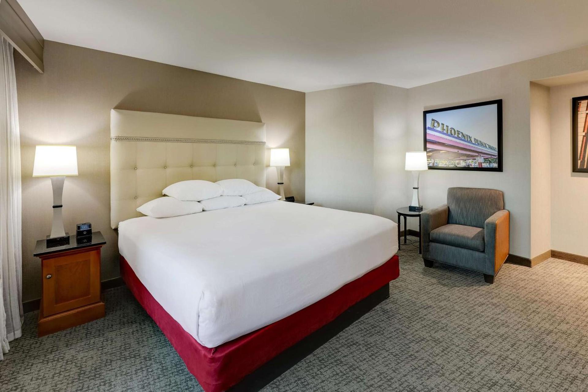 Drury Inn & Suites Phoenix Airport photo 48