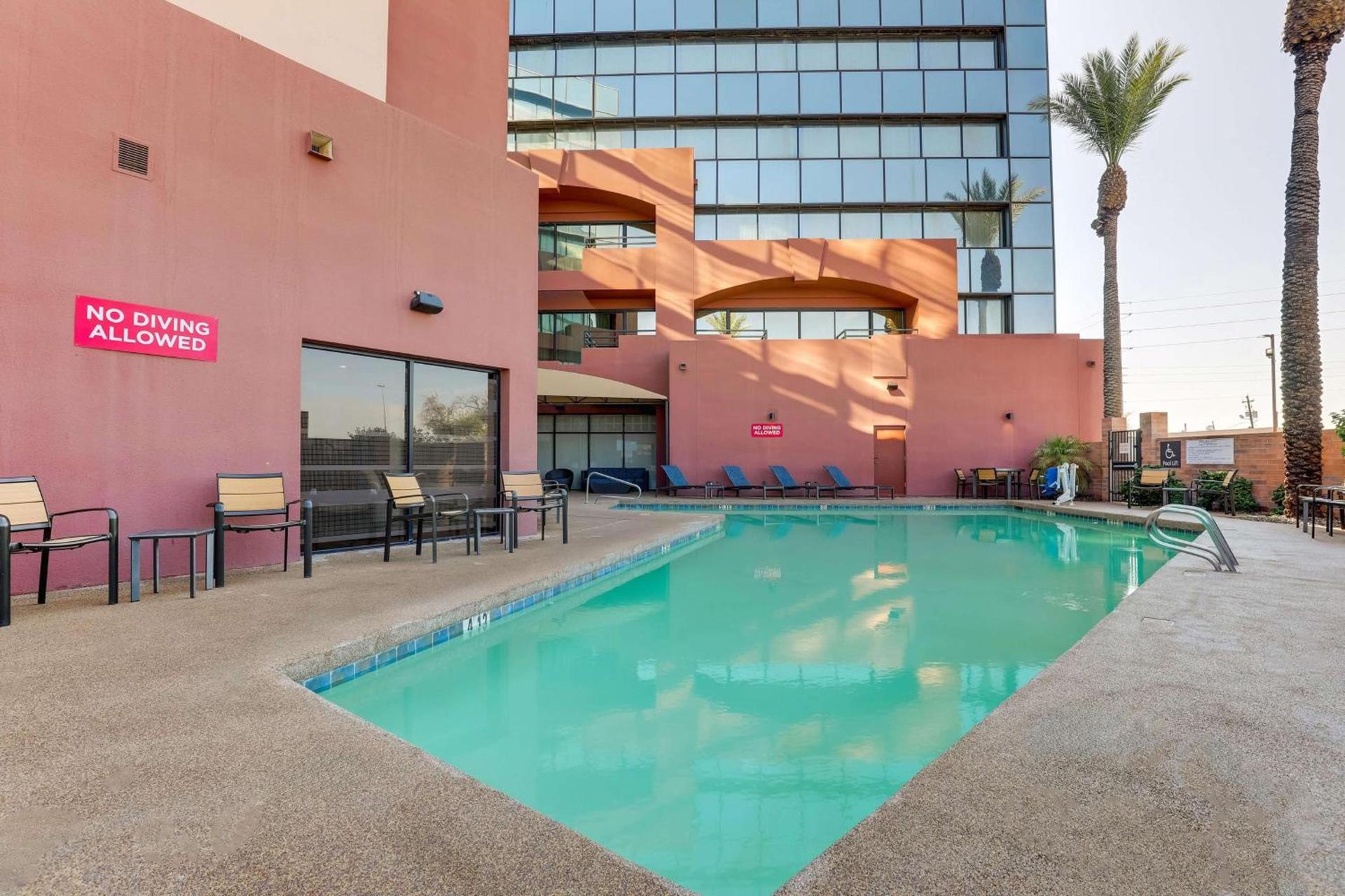 Drury Inn & Suites Phoenix Airport photo 58