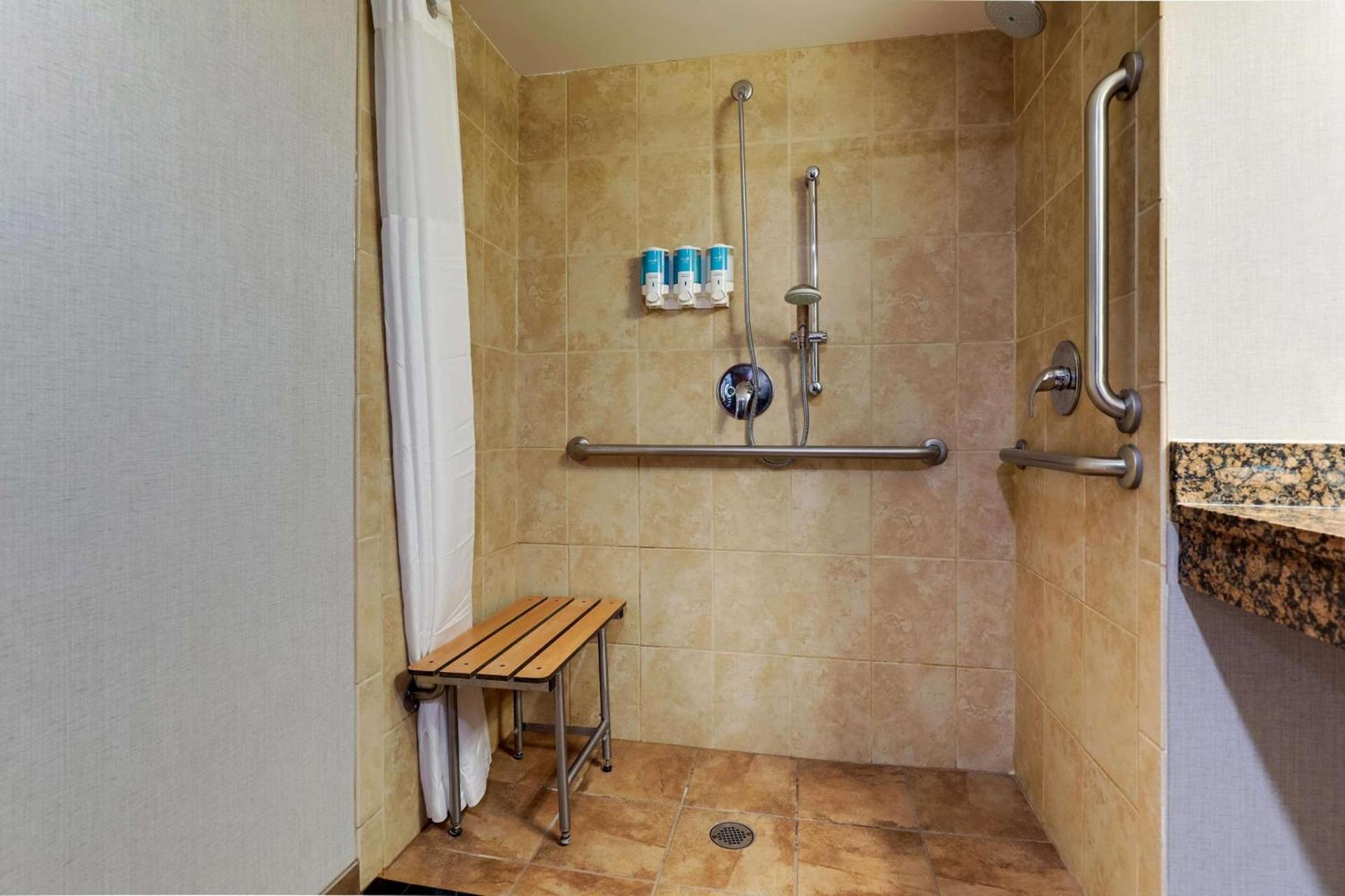 Drury Inn & Suites Phoenix Airport photo 55