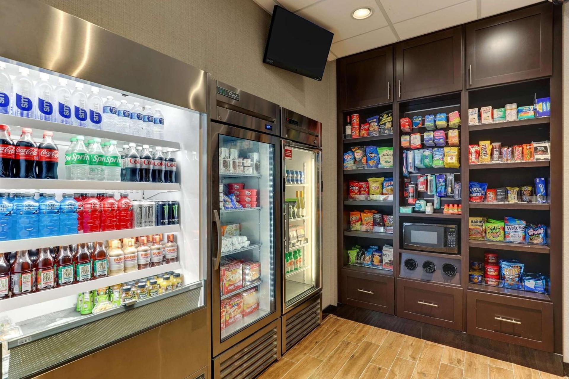 Drury Inn & Suites Phoenix Airport photo 64