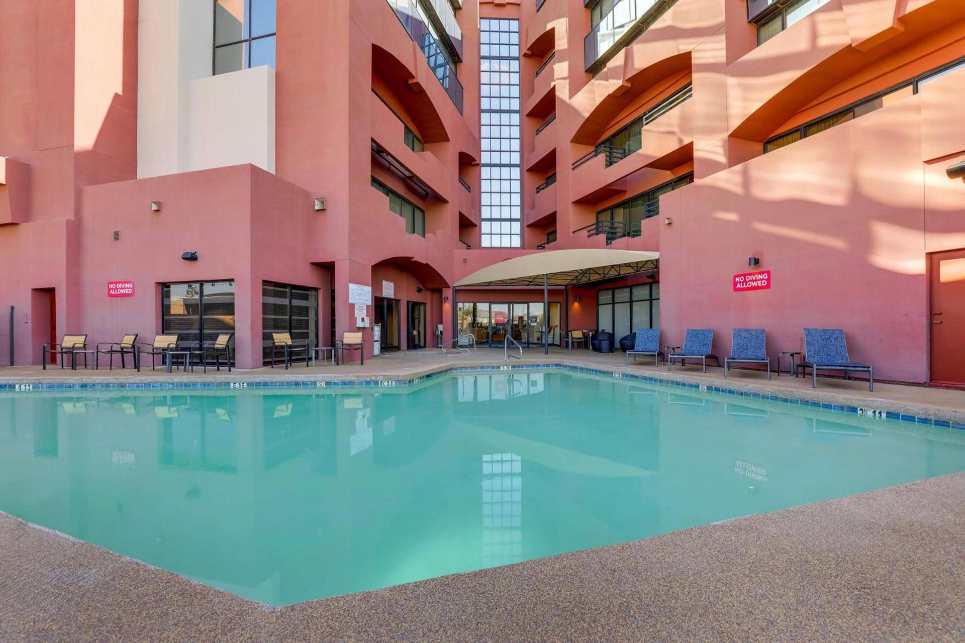 Drury Inn & Suites Phoenix Airport photo 60