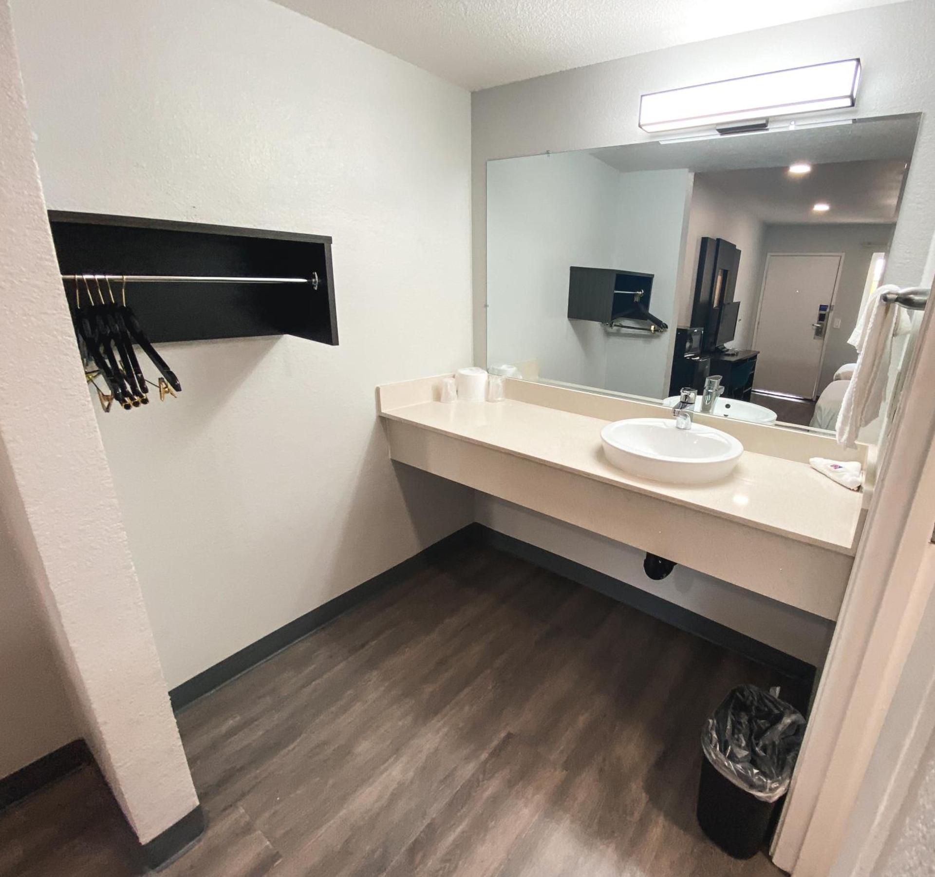 Motel 6-Sacramento, CA - North photo 30