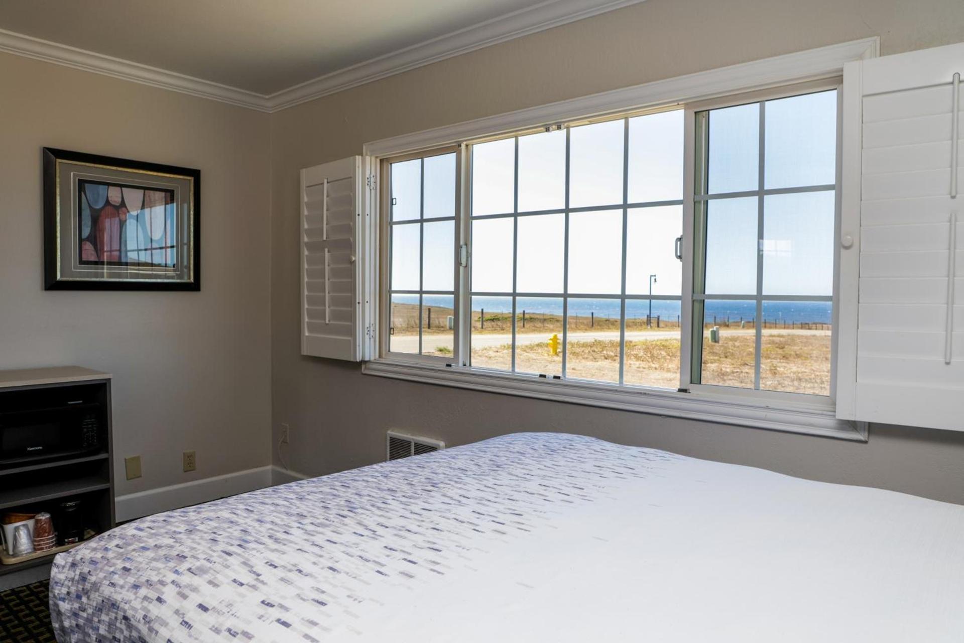 Sea Breeze Inn - San Simeon photo 51