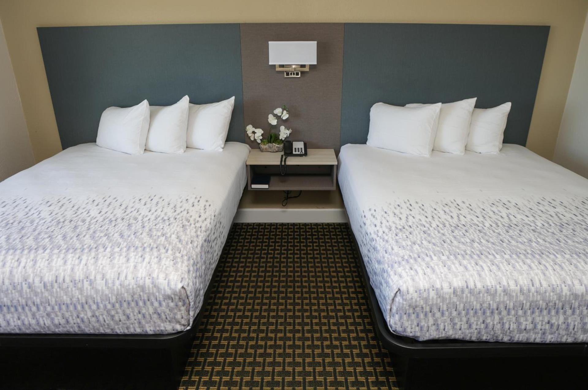 Sea Breeze Inn - San Simeon photo 49