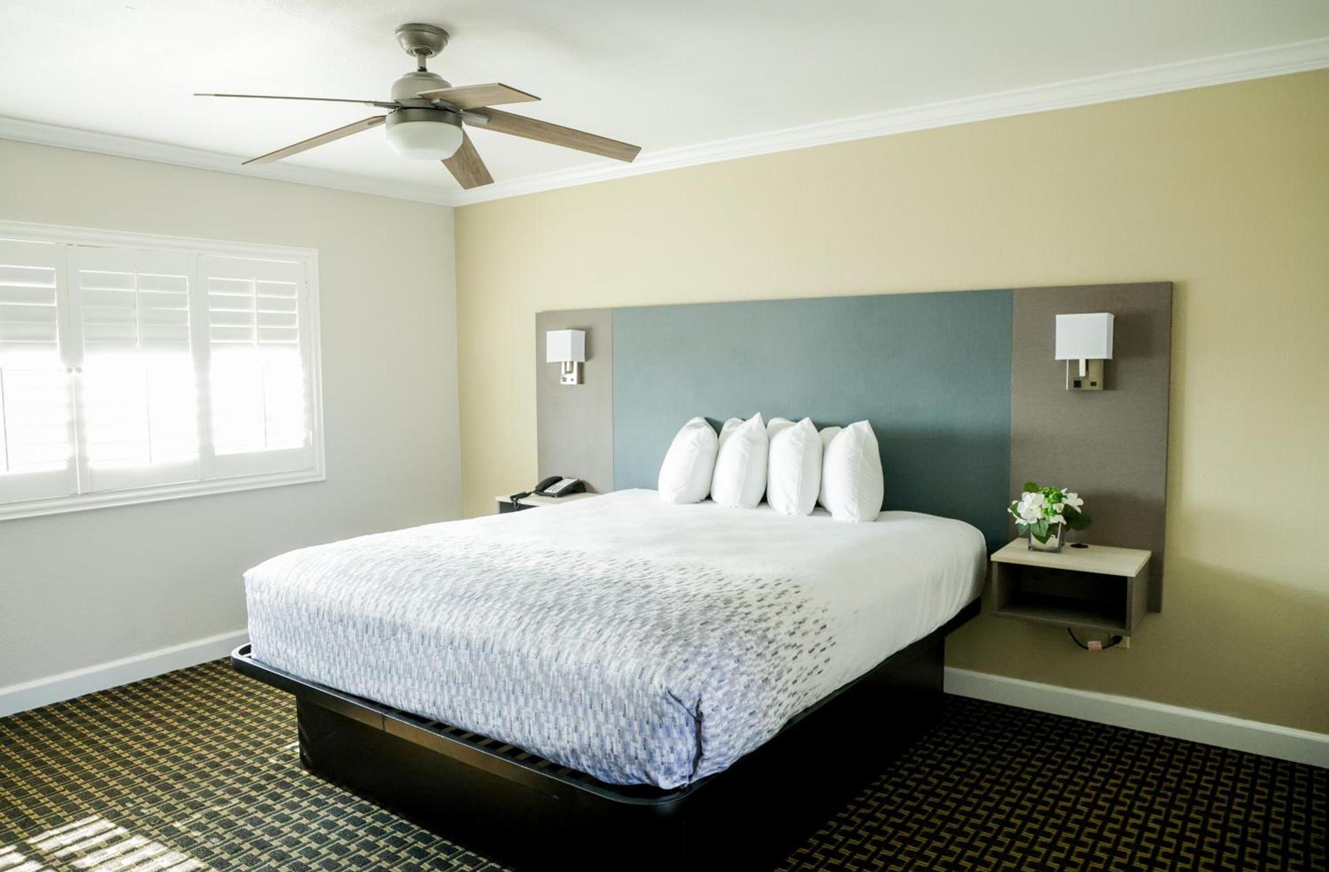 Sea Breeze Inn - San Simeon photo 68