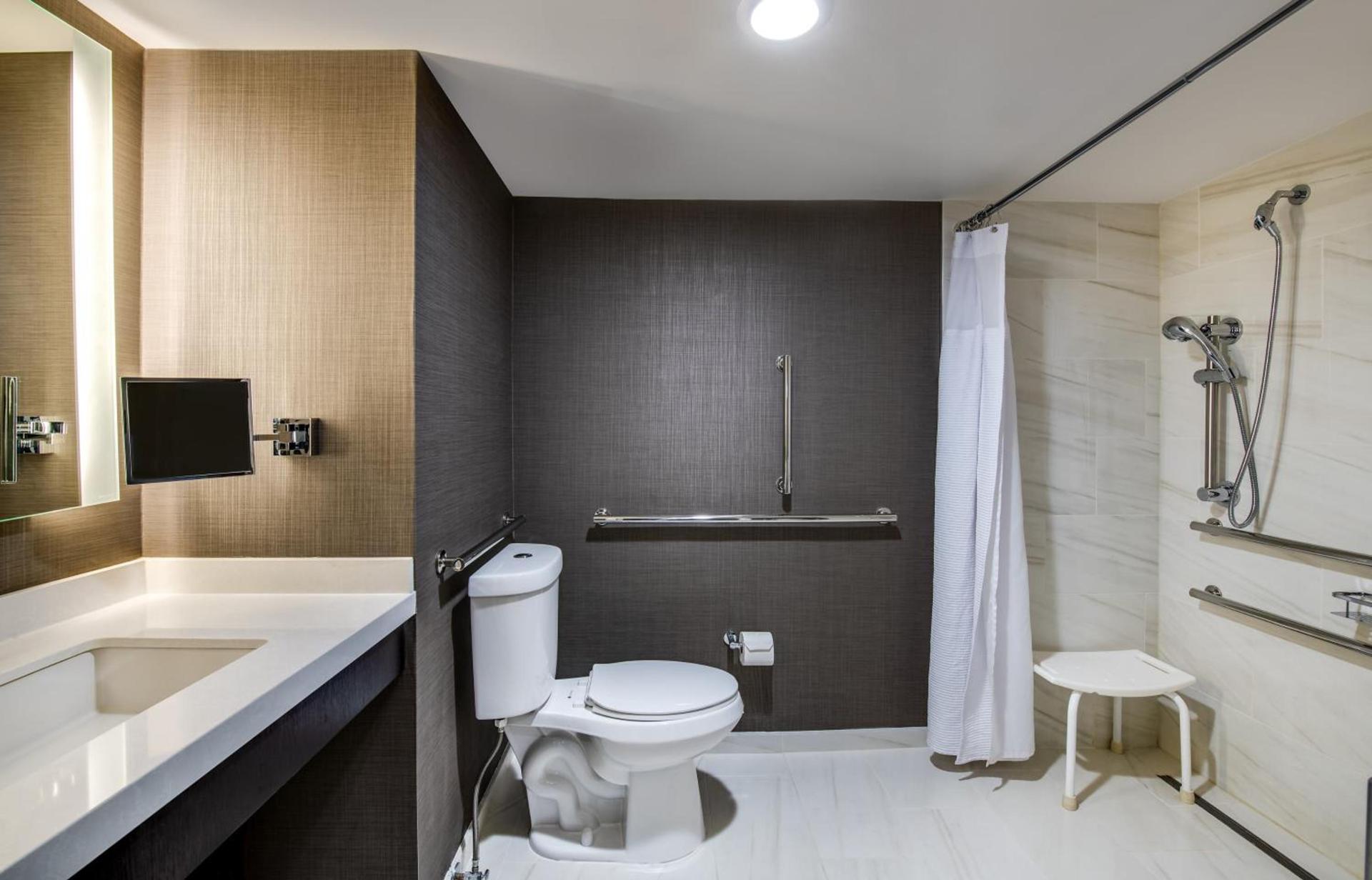 Crowne Plaza Annapolis by IHG photo 89