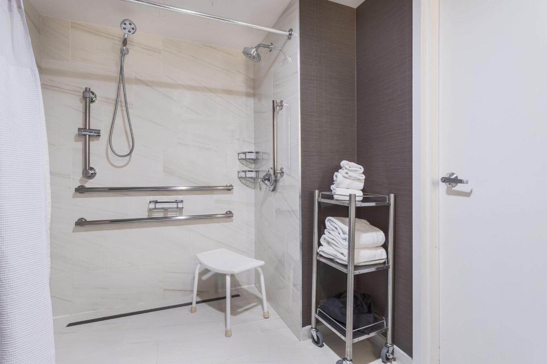 Crowne Plaza Annapolis by IHG photo 86